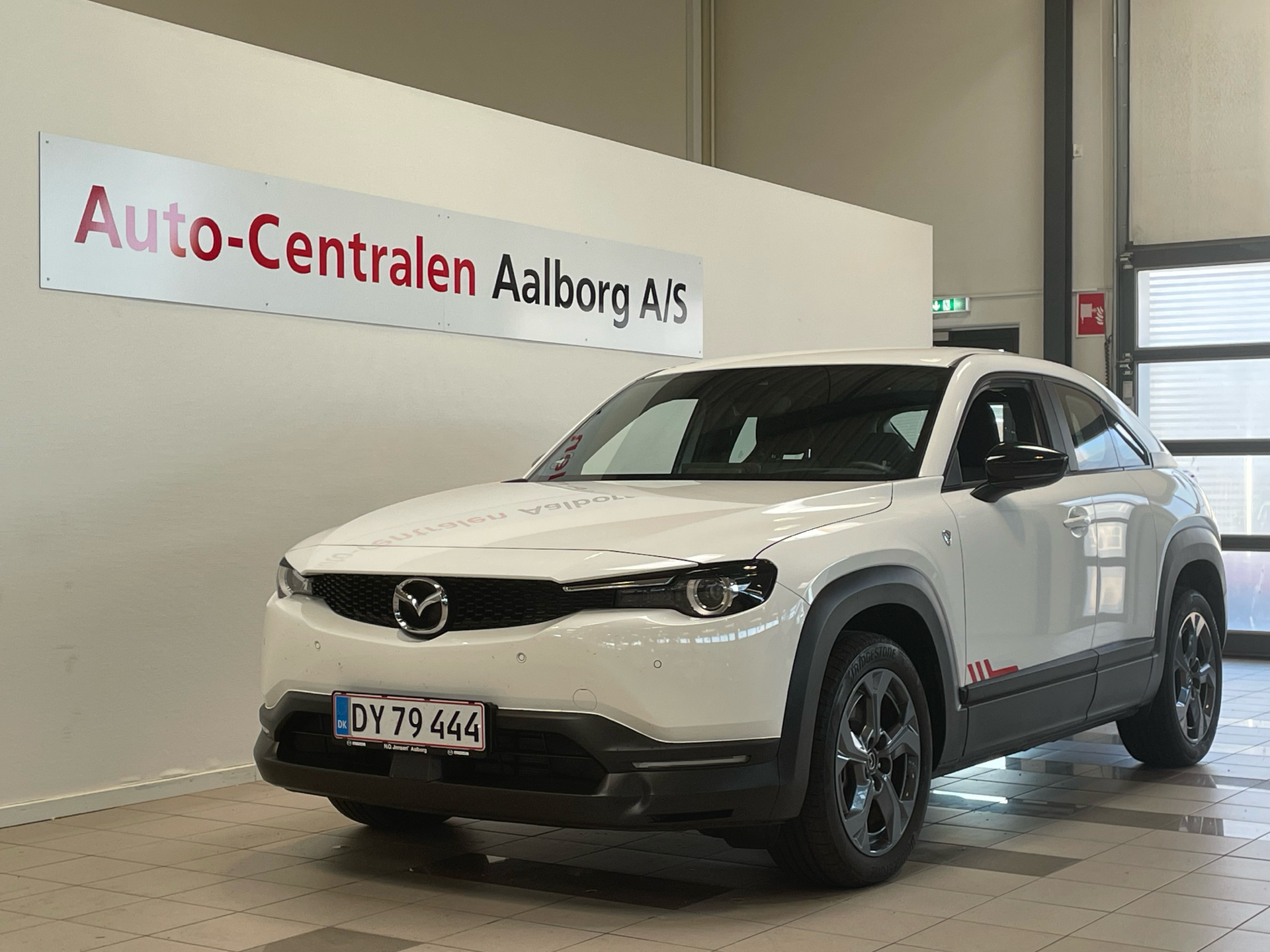 Billede af Mazda MX-30 0,8 e-Skyactiv R-EV  Plugin-hybrid Exclusive-Line 170HK 5d Trinl. Gear