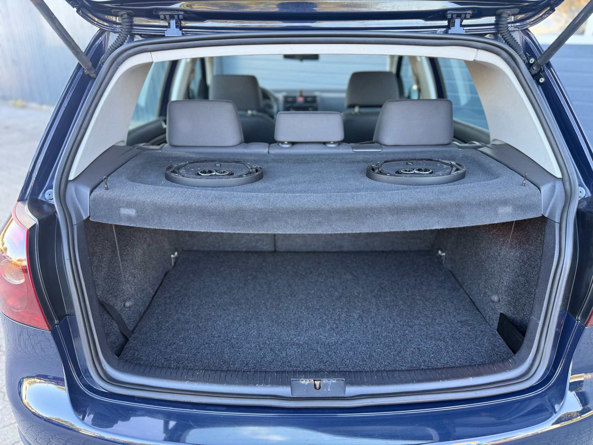 Billede af VW Golf 1,6 16V FSI Trendline 115HK 5d 6g