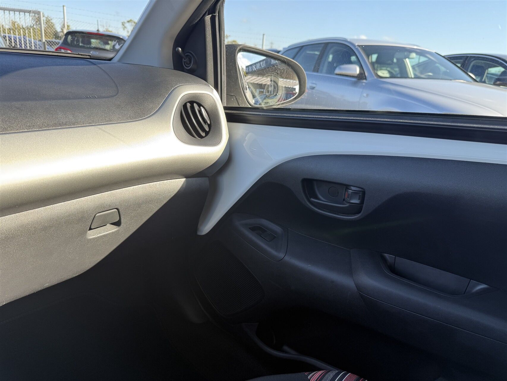 Billede af Citroën C1 1,2 PureTech Feel Complet 82HK 5d