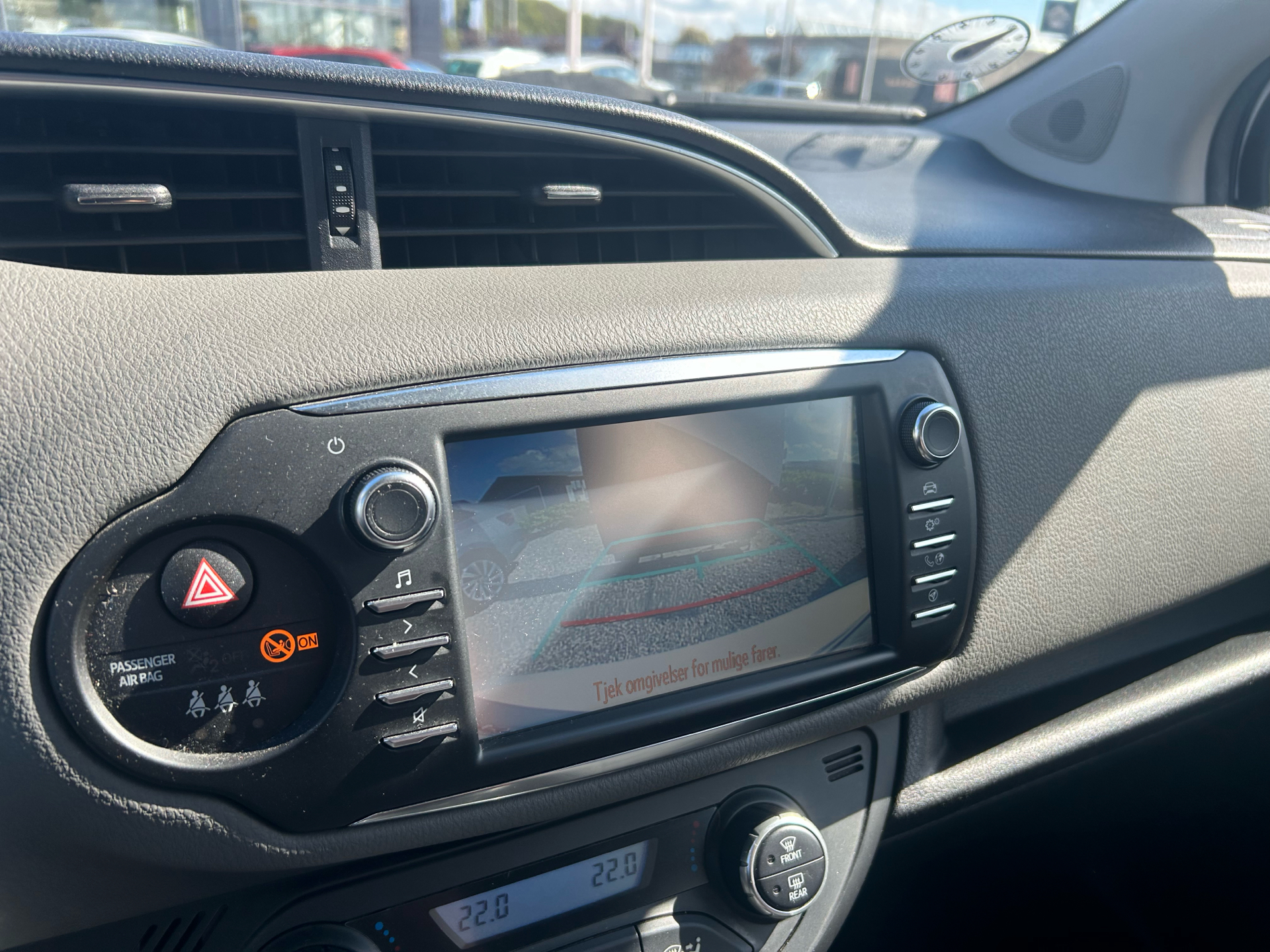 Billede af Toyota Yaris 1,5 Hybrid H2 E-CVT 100HK 5d Trinl. Gear