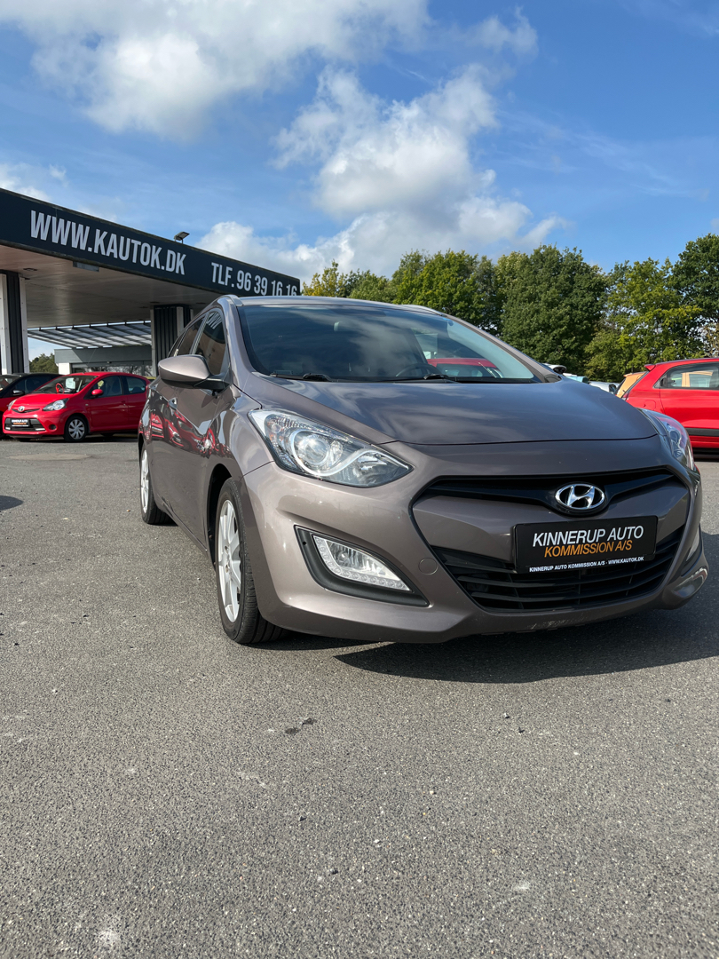 Billede af Hyundai i30 Cw 1,6 CRDi XTR ISG 110HK Stc 6g
