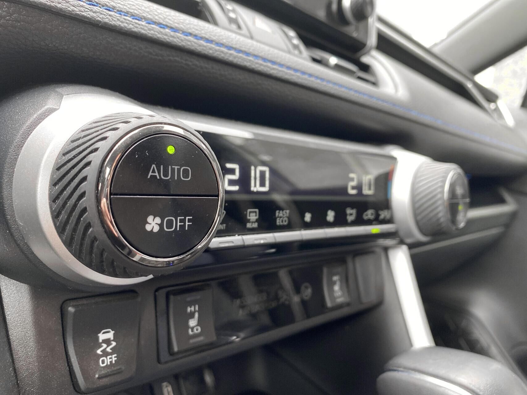 Billede af Toyota RAV4 2,5 Hybrid H3 Style 218HK Van 6g Aut.