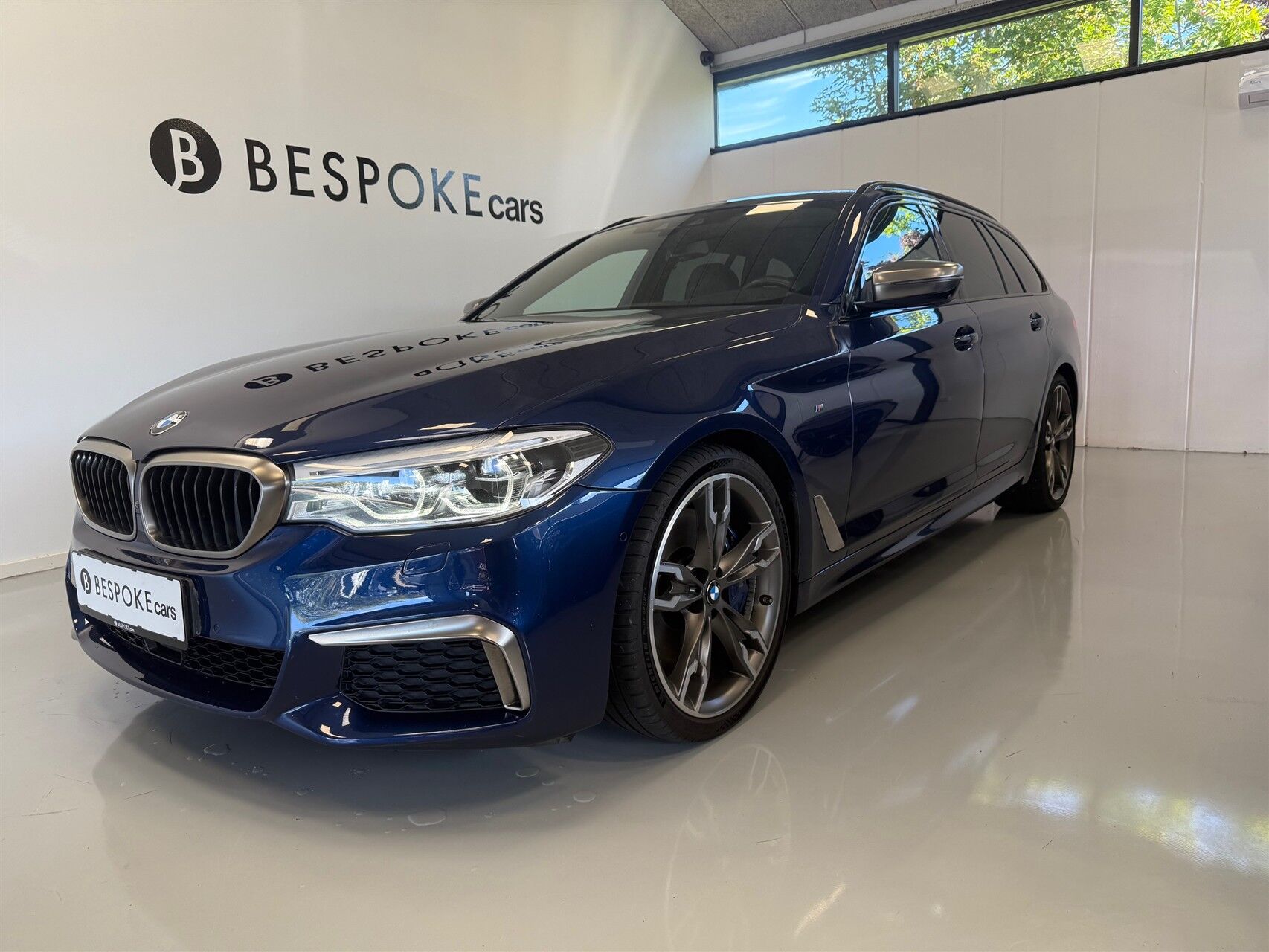 Billede af BMW M550d Touring 3,0 D XDrive Steptronic 400HK Stc 8g Aut.