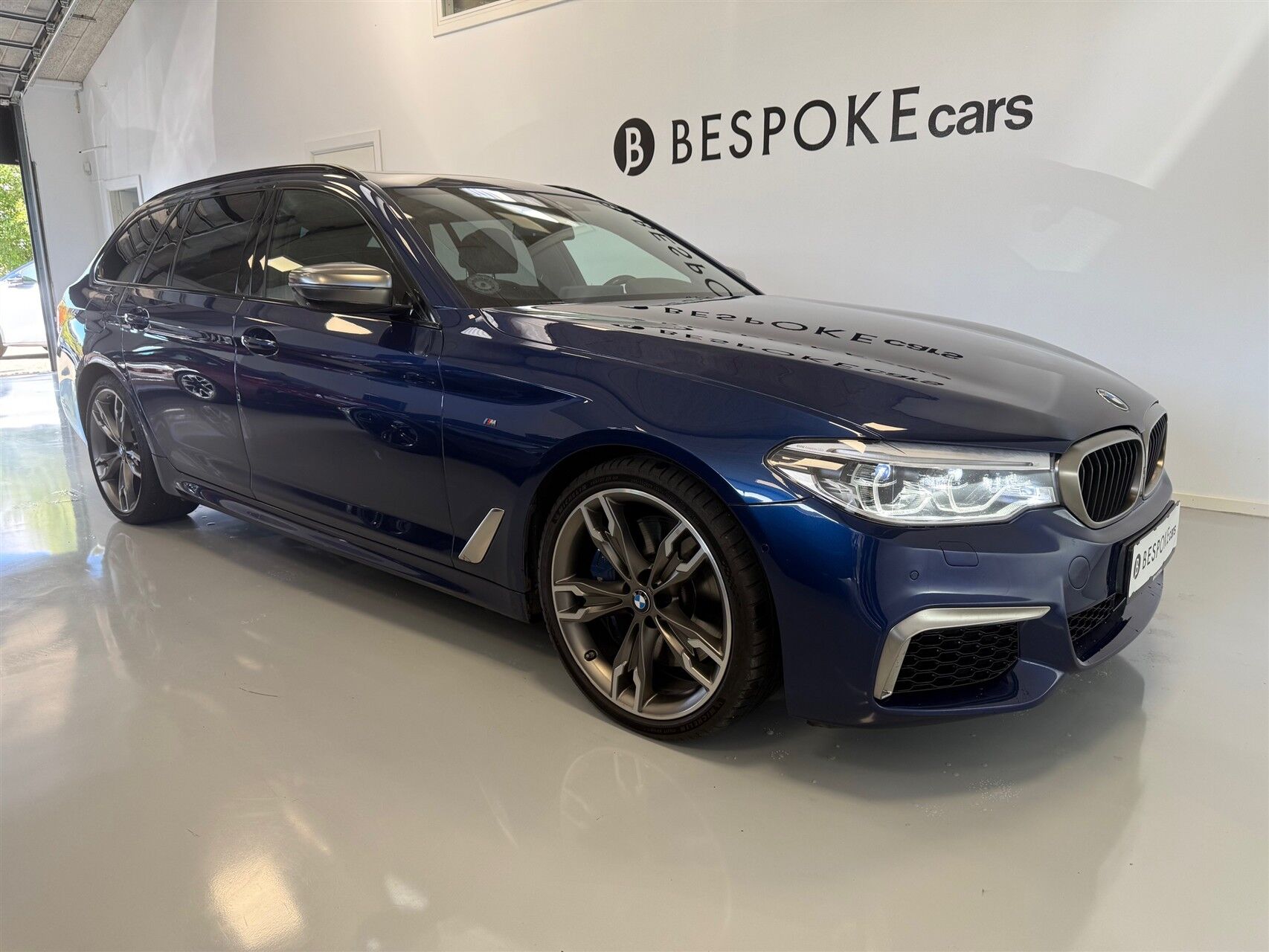Billede af BMW M550d Touring 3,0 D XDrive Steptronic 400HK Stc 8g Aut.