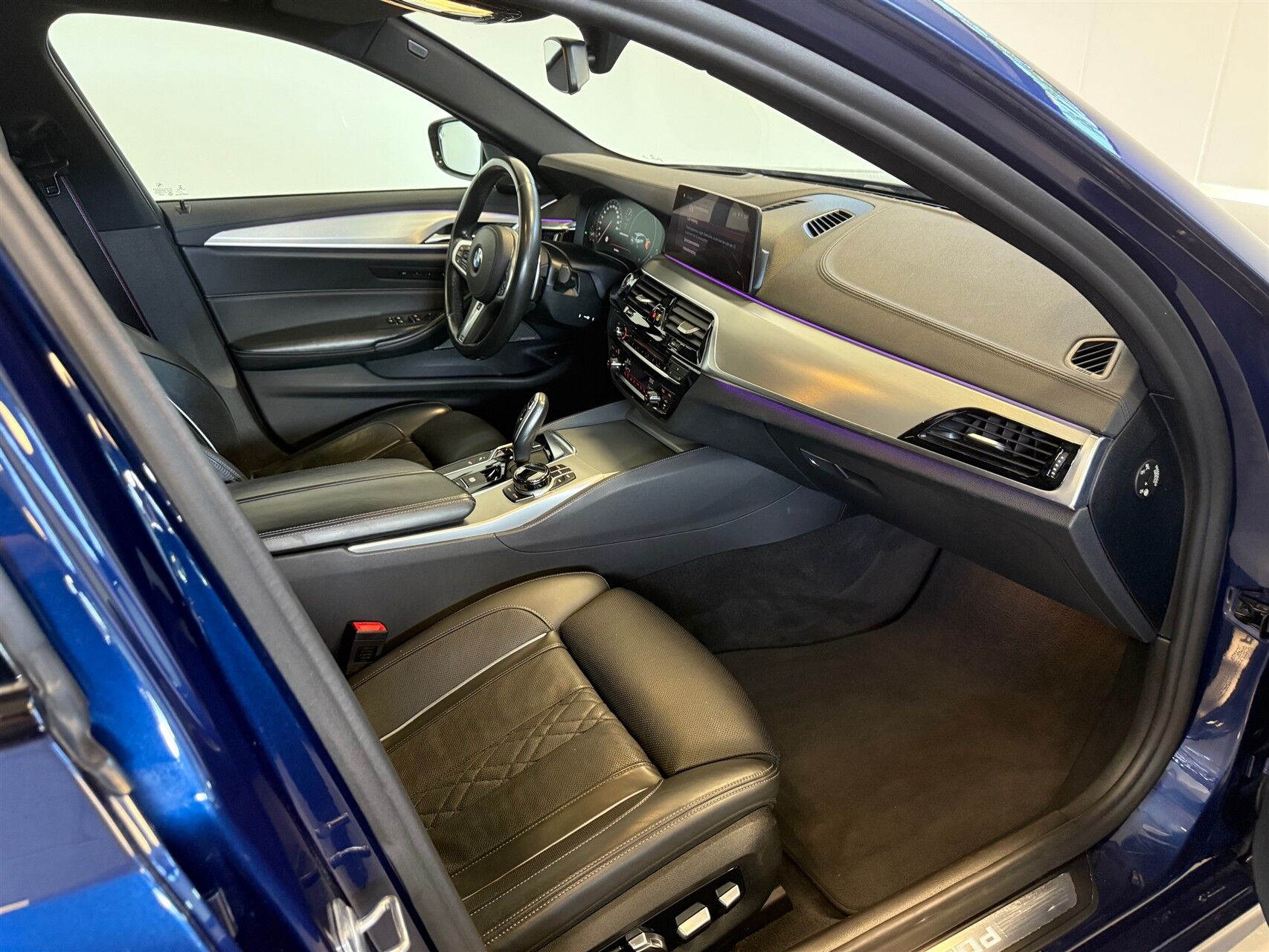 Billede af BMW M550d Touring 3,0 D XDrive Steptronic 400HK Stc 8g Aut.