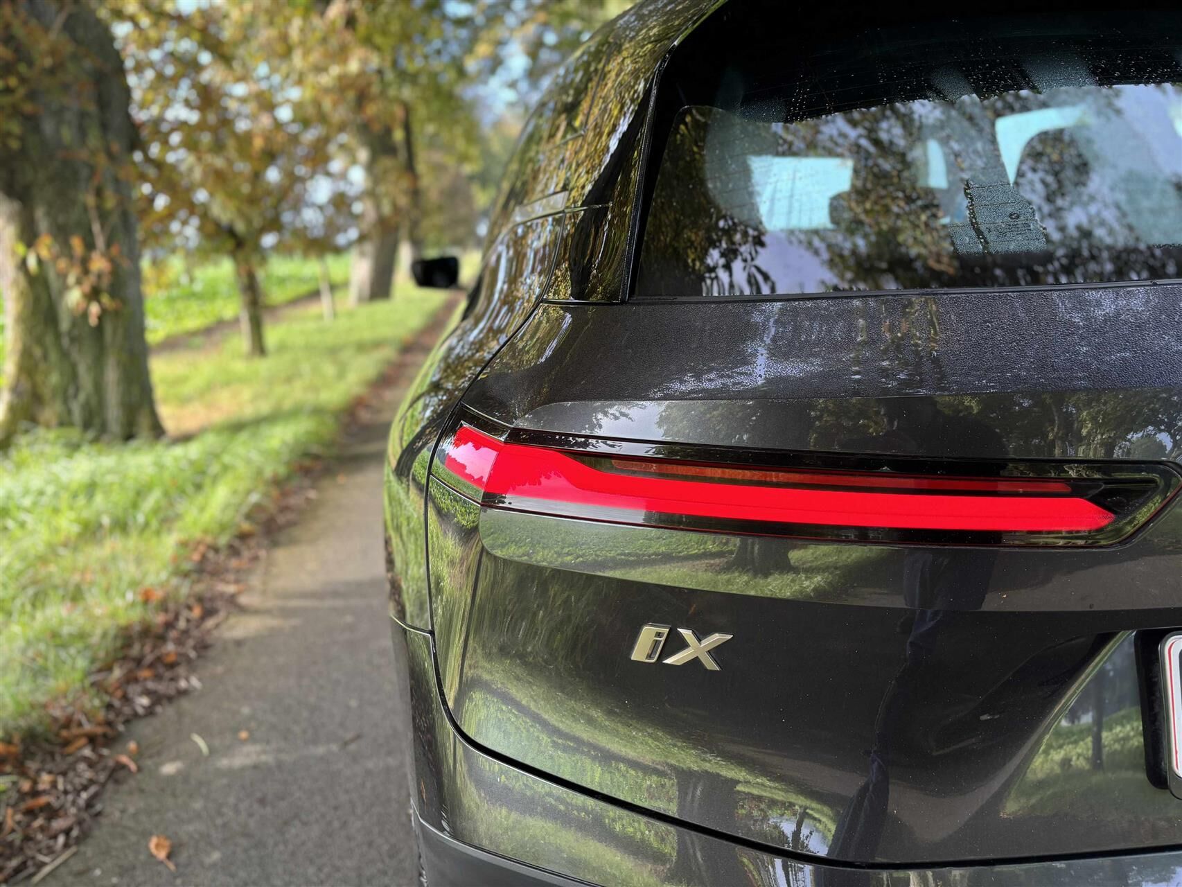 Billede af BMW iX 40 EL Fully Charged XDrive 326HK 5d Aut.