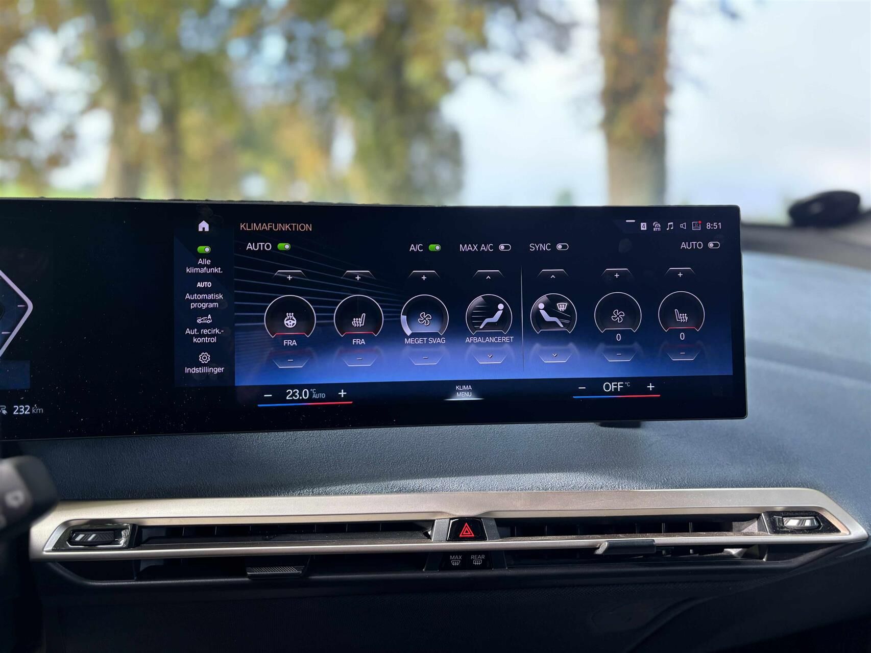 Billede af BMW iX 40 EL Fully Charged XDrive 326HK 5d Aut.