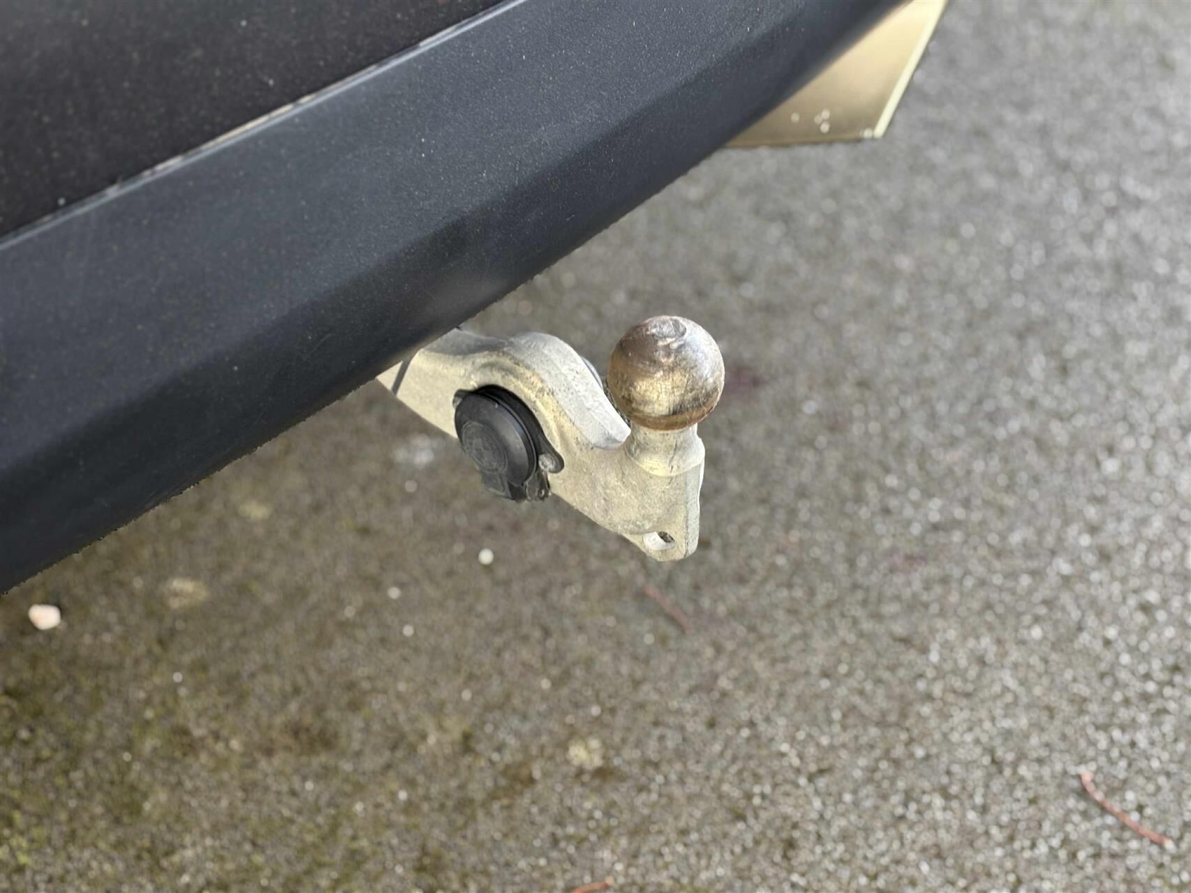 Billede af BMW iX 40 EL Fully Charged XDrive 326HK 5d Aut.