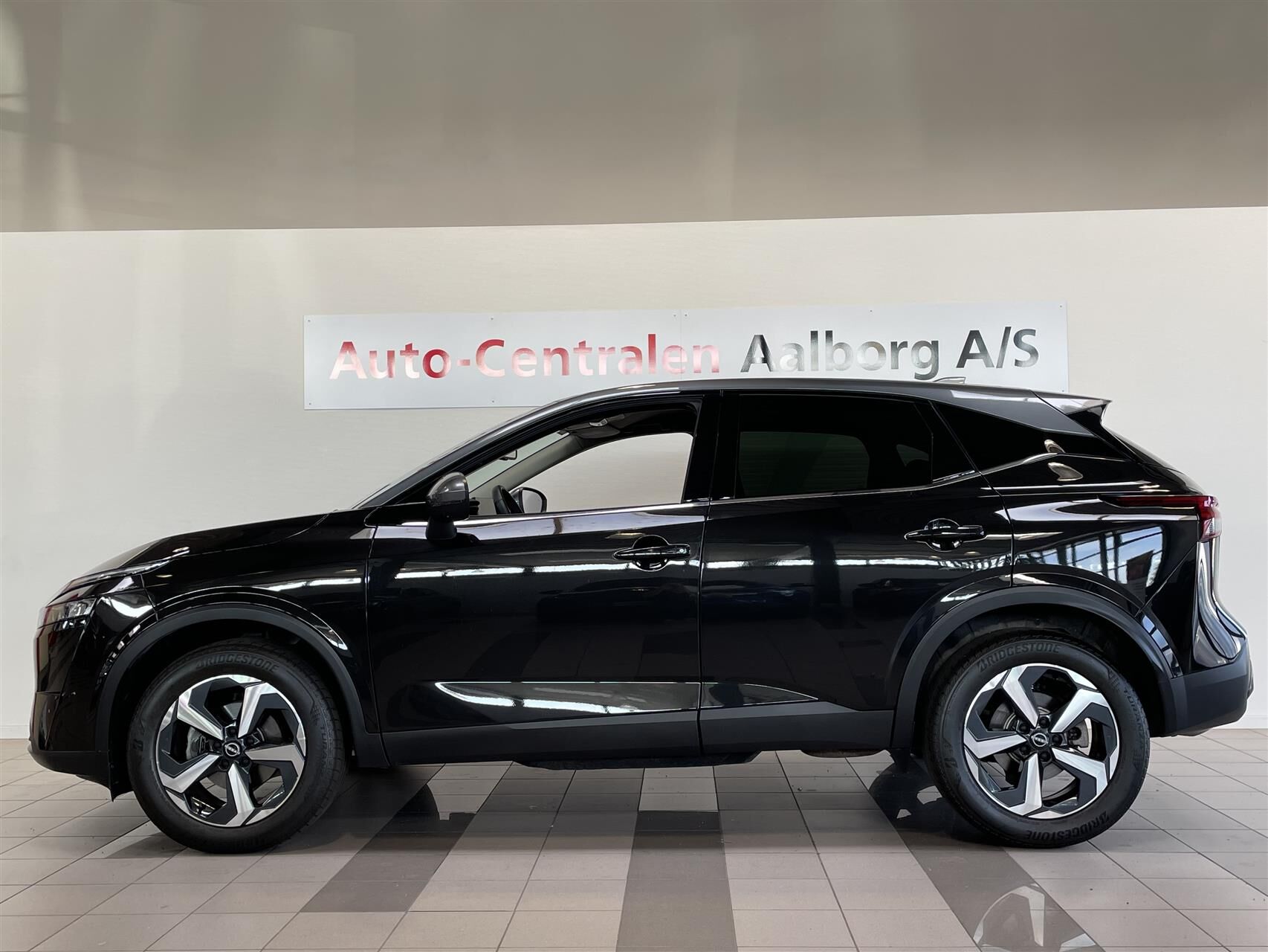 Billede af Nissan Qashqai 1,3 MHEV  Mild hybrid N-Connecta X-Tronic 158HK 5d 7g Aut.