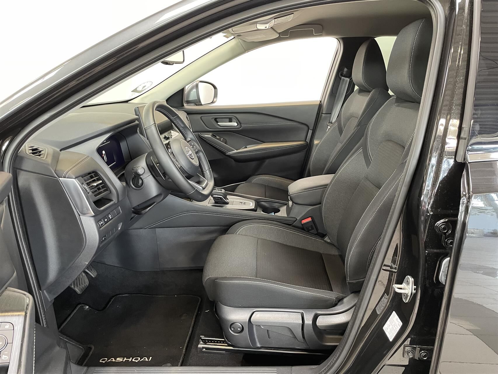 Billede af Nissan Qashqai 1,3 MHEV  Mild hybrid N-Connecta X-Tronic 158HK 5d 7g Aut.