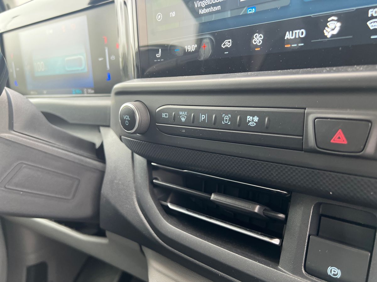 Billede af Ford E-Transit Custom 320 L1H1 EL Limited 218HK Van Aut.