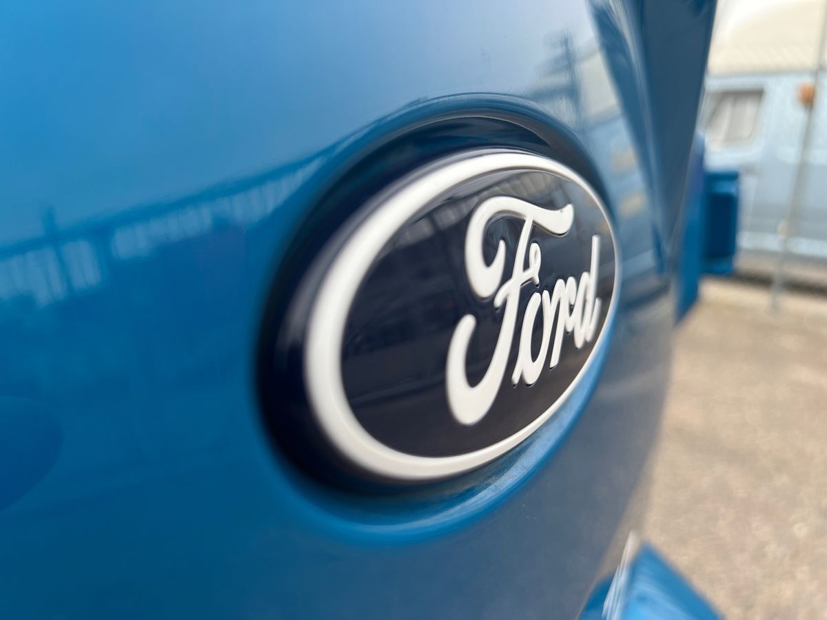 Billede af Ford E-Transit Custom 320 L1H1 EL Limited 218HK Van Aut.