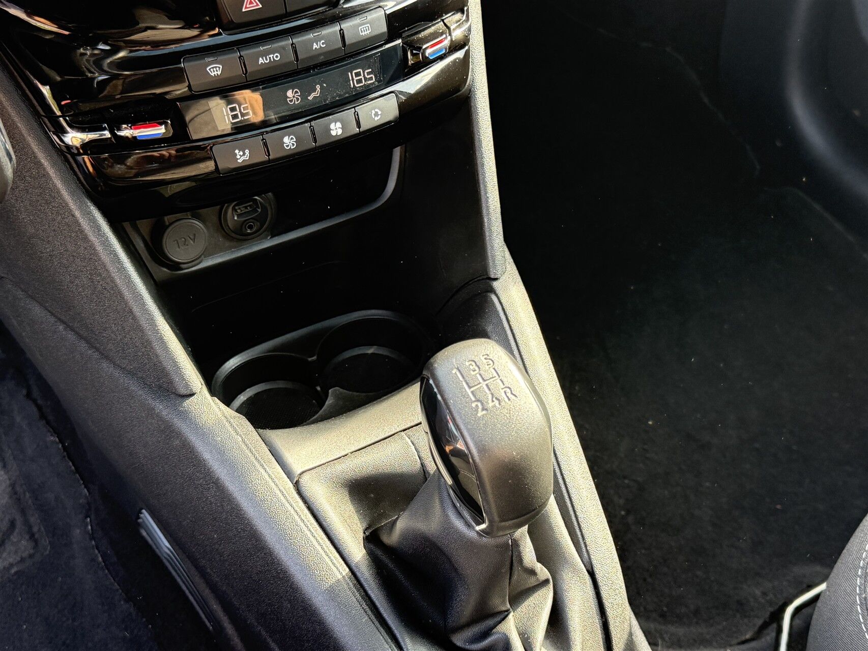 Billede af Peugeot 208 1,6 BlueHDi Envy 100HK 5d