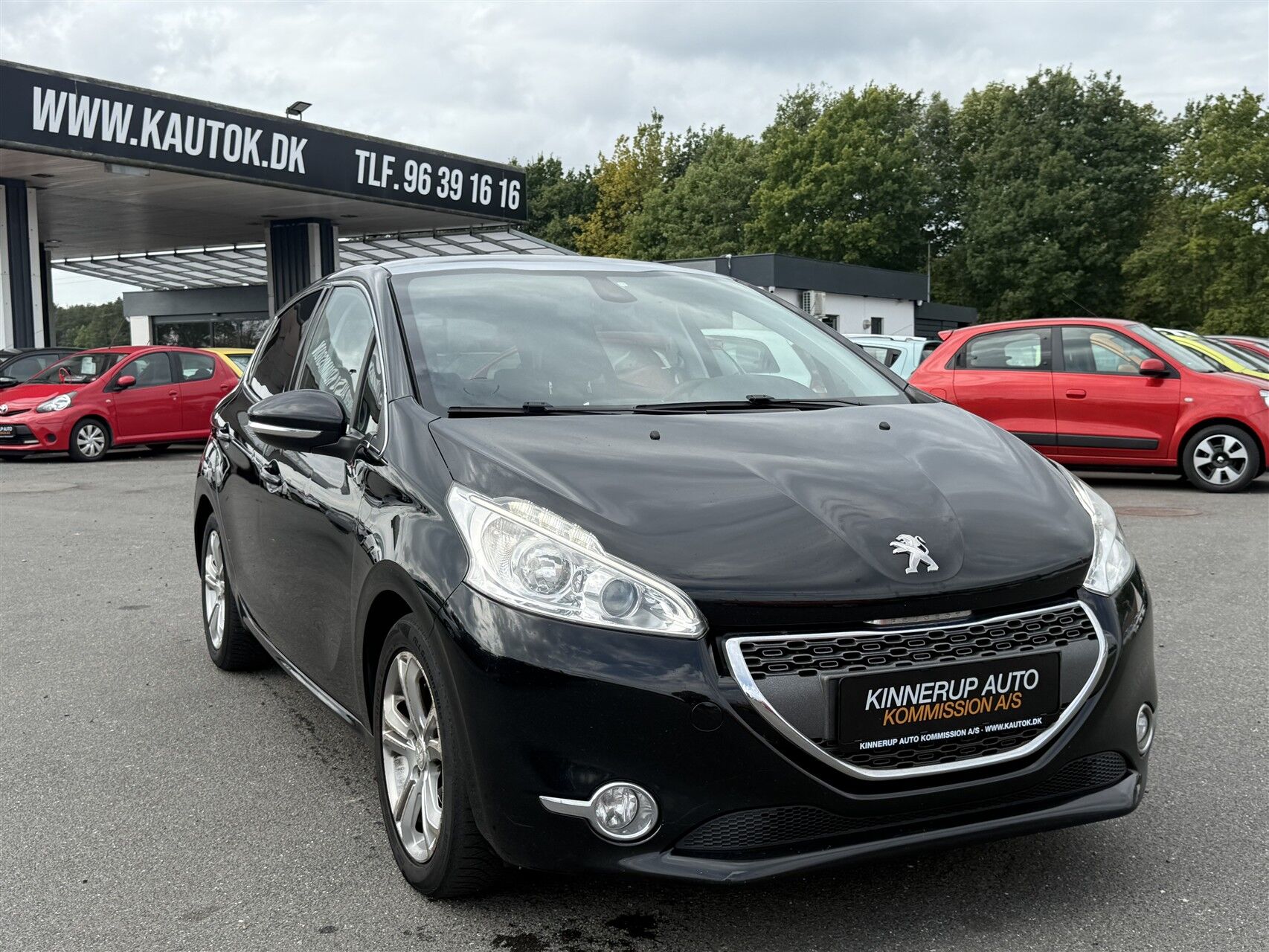 Billede af Peugeot 208 1,2 VTi Allure Sky 82HK 5d