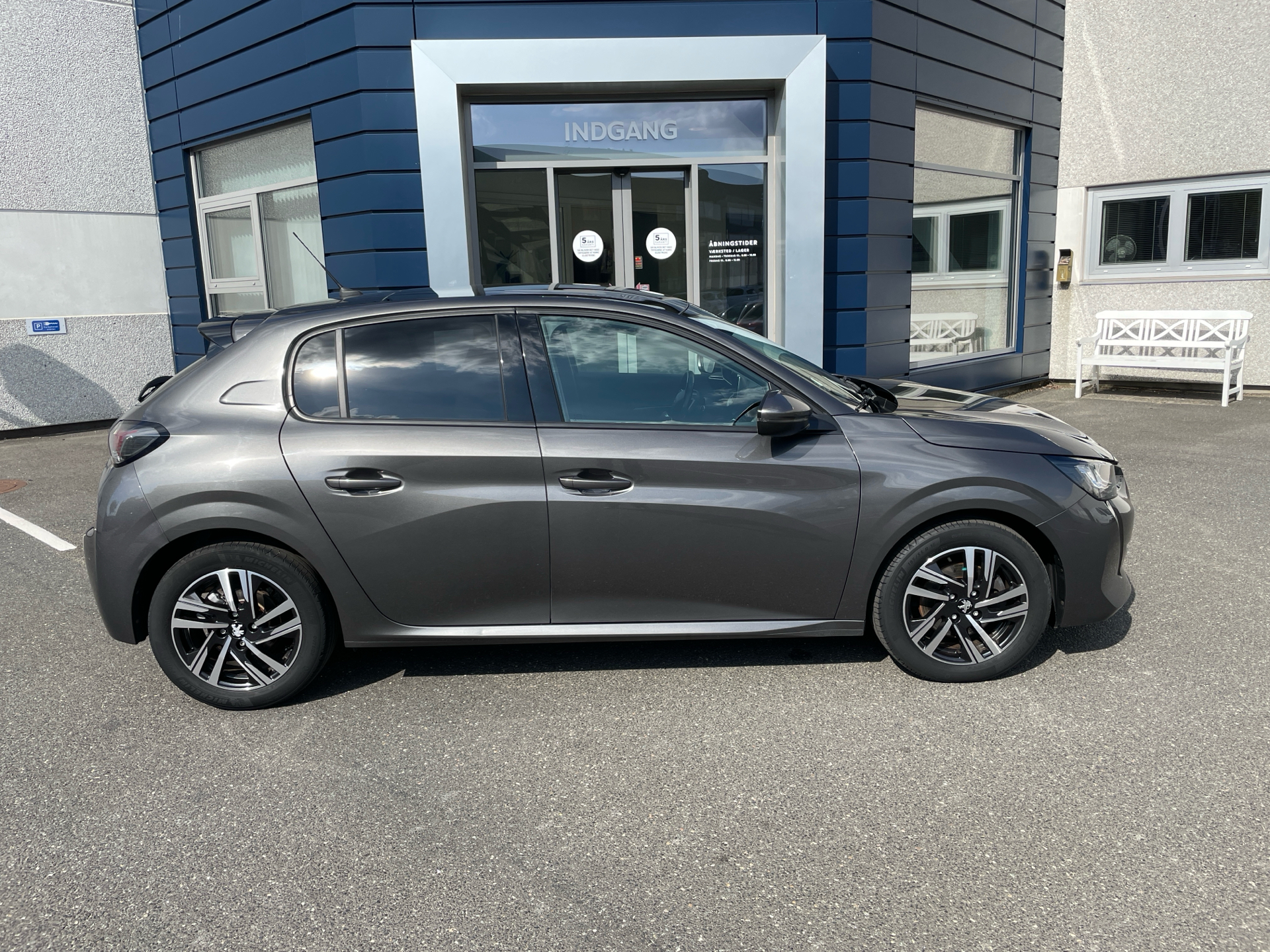 Billede af Peugeot 208 1,5 BlueHDi Allure Sky 102HK 5d 6g