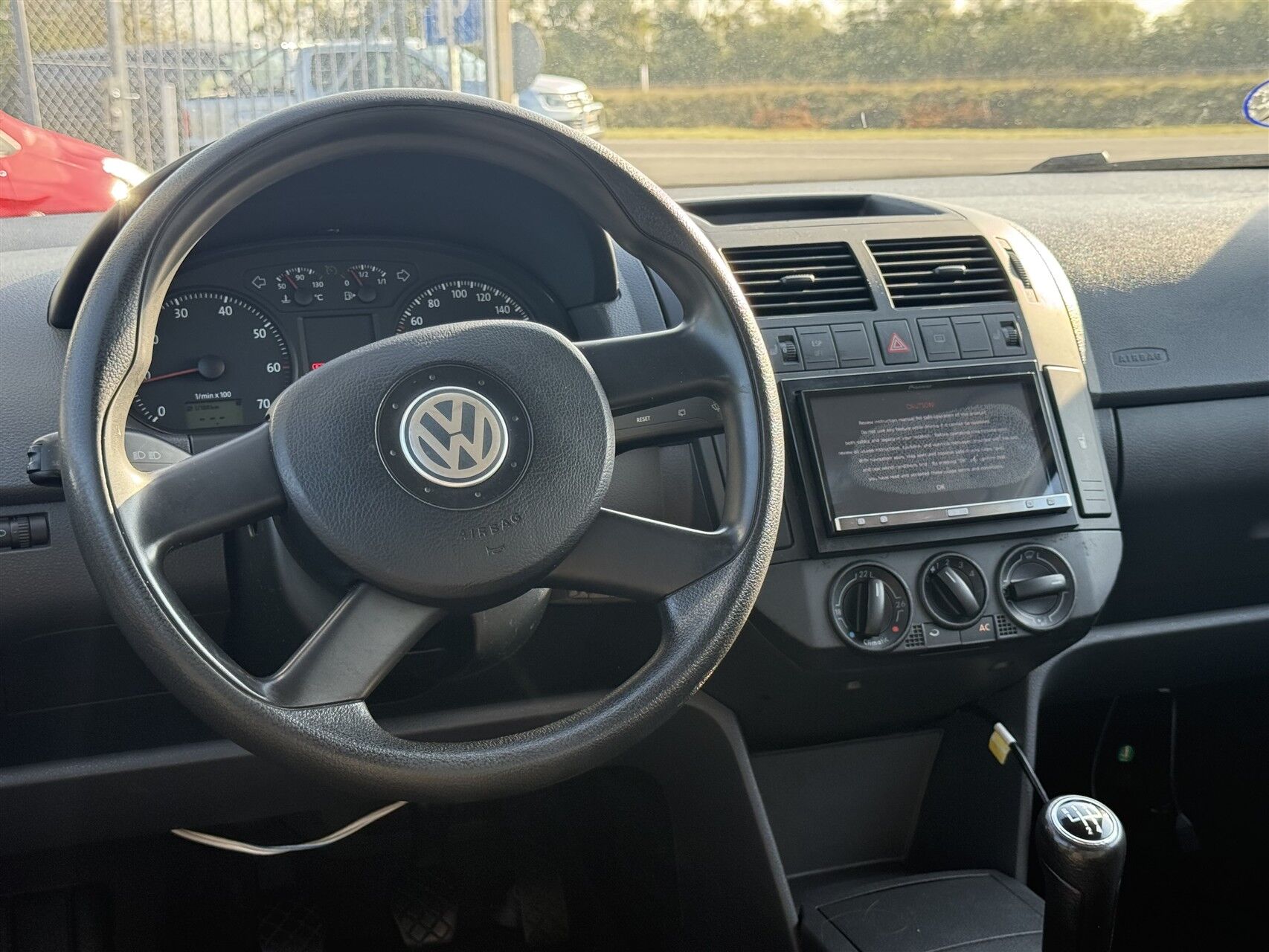 Billede af VW Polo 1,4 16V Trendline 75HK 3d