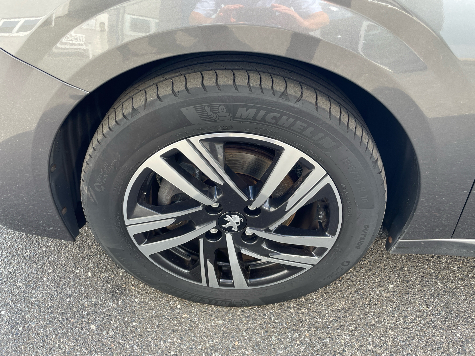 Billede af Peugeot 208 1,5 BlueHDi Allure Sky 102HK 5d 6g