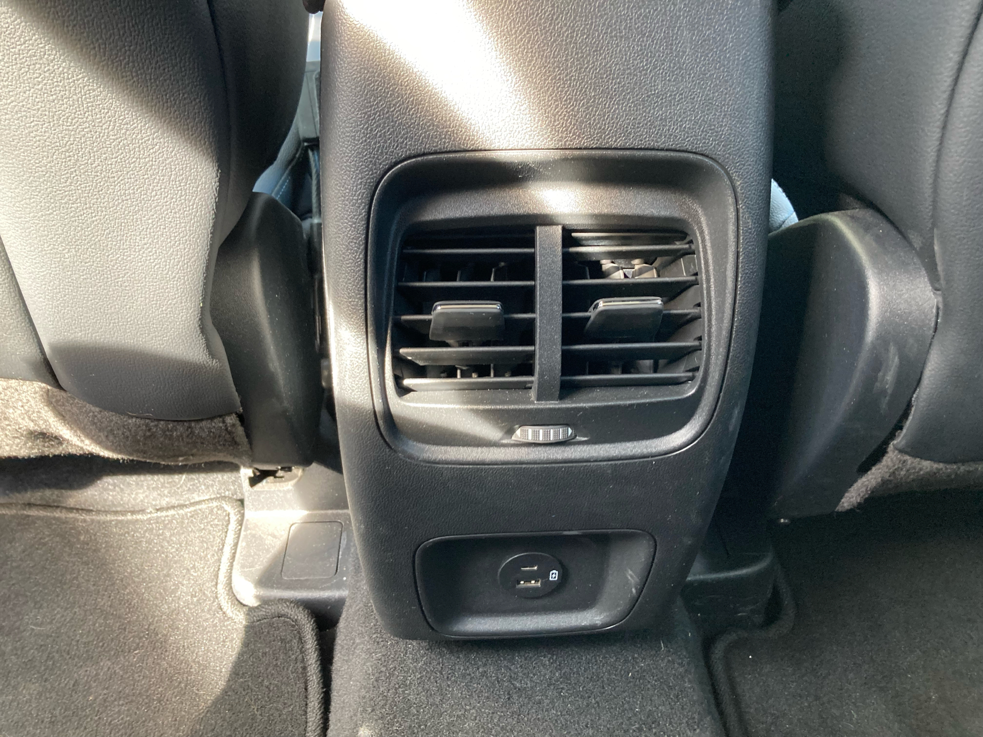 Billede af Ford Kuga 2,5 Plugin-hybrid Titanium X CVT 225HK 5d Trinl. Gear