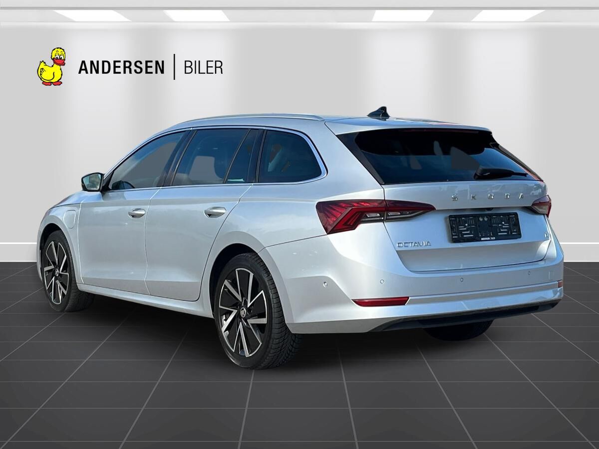 Billede af Skoda Octavia Combi 1,4 TSI  Plugin-hybrid iV Plus iV DSG 204HK Stc 6g Aut.