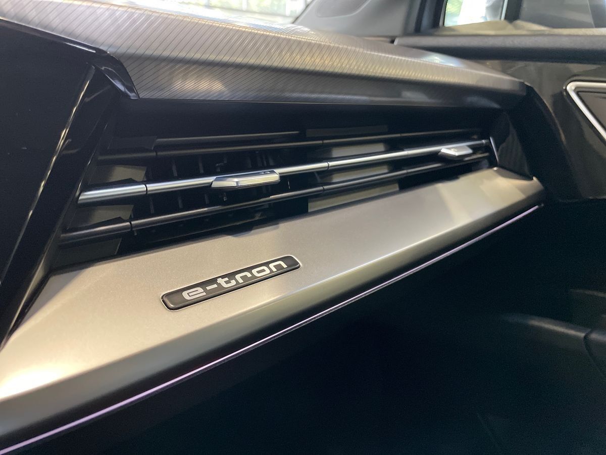 Billede af Audi Q4 Sportback 40 E-tron Attitude 204HK 5d Aut.