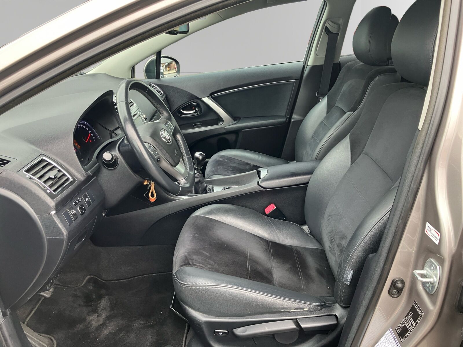 Billede af Toyota Avensis Touring Sports 1,8 VVT-I T2 Premium 147HK Stc 6g