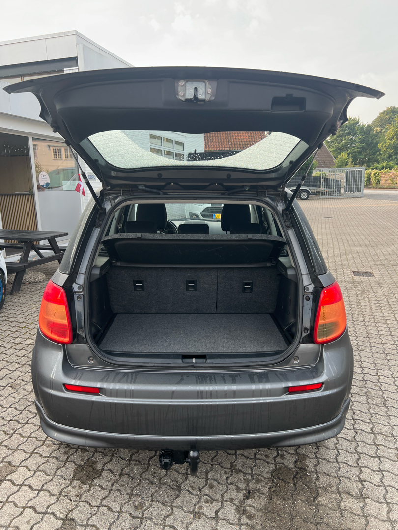 Billede af Suzuki SX4 1,6 16V GLX 120HK 5d