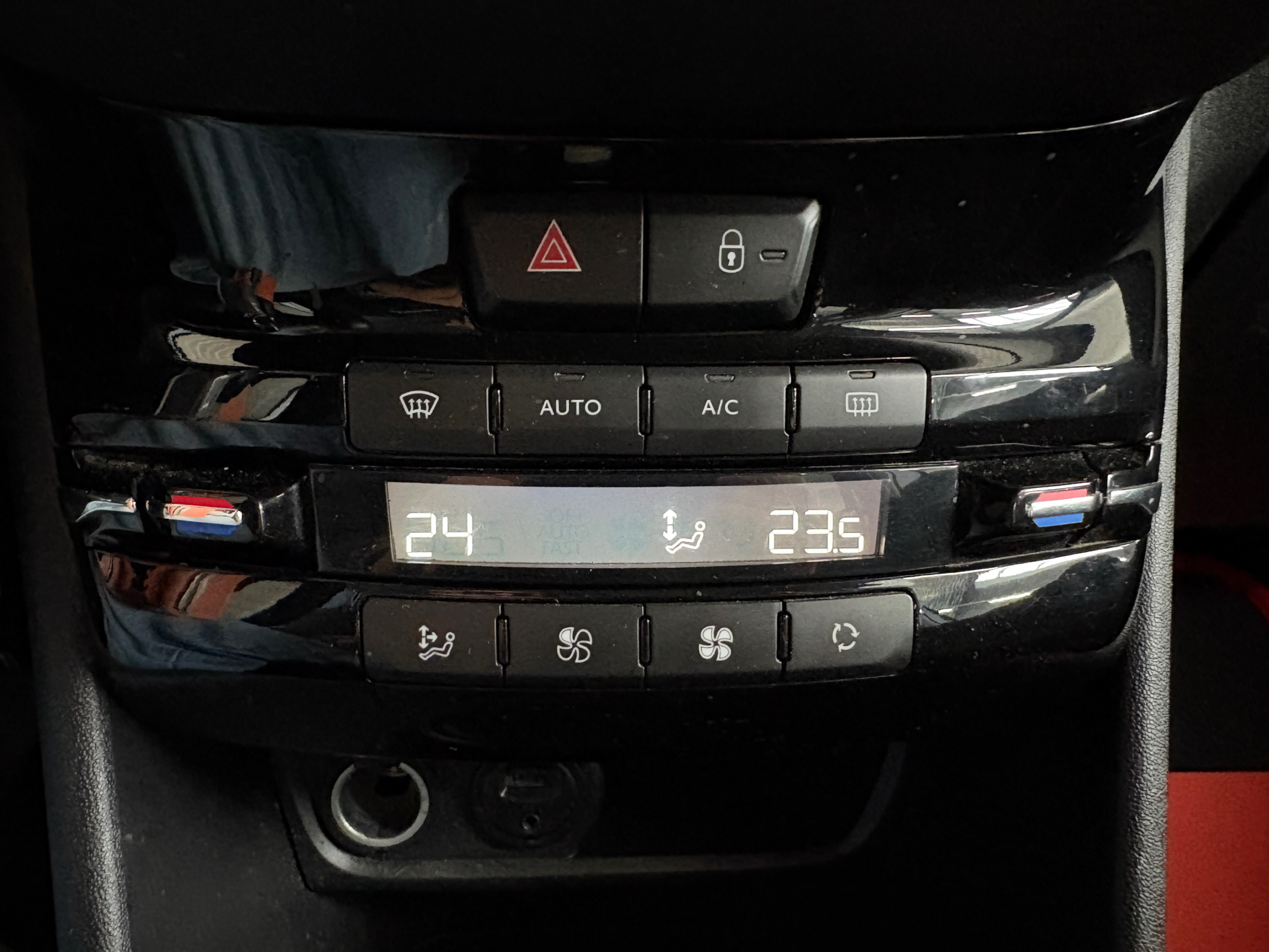 Billede af Peugeot 208 1,6 BlueHDi Envy 100HK 5d