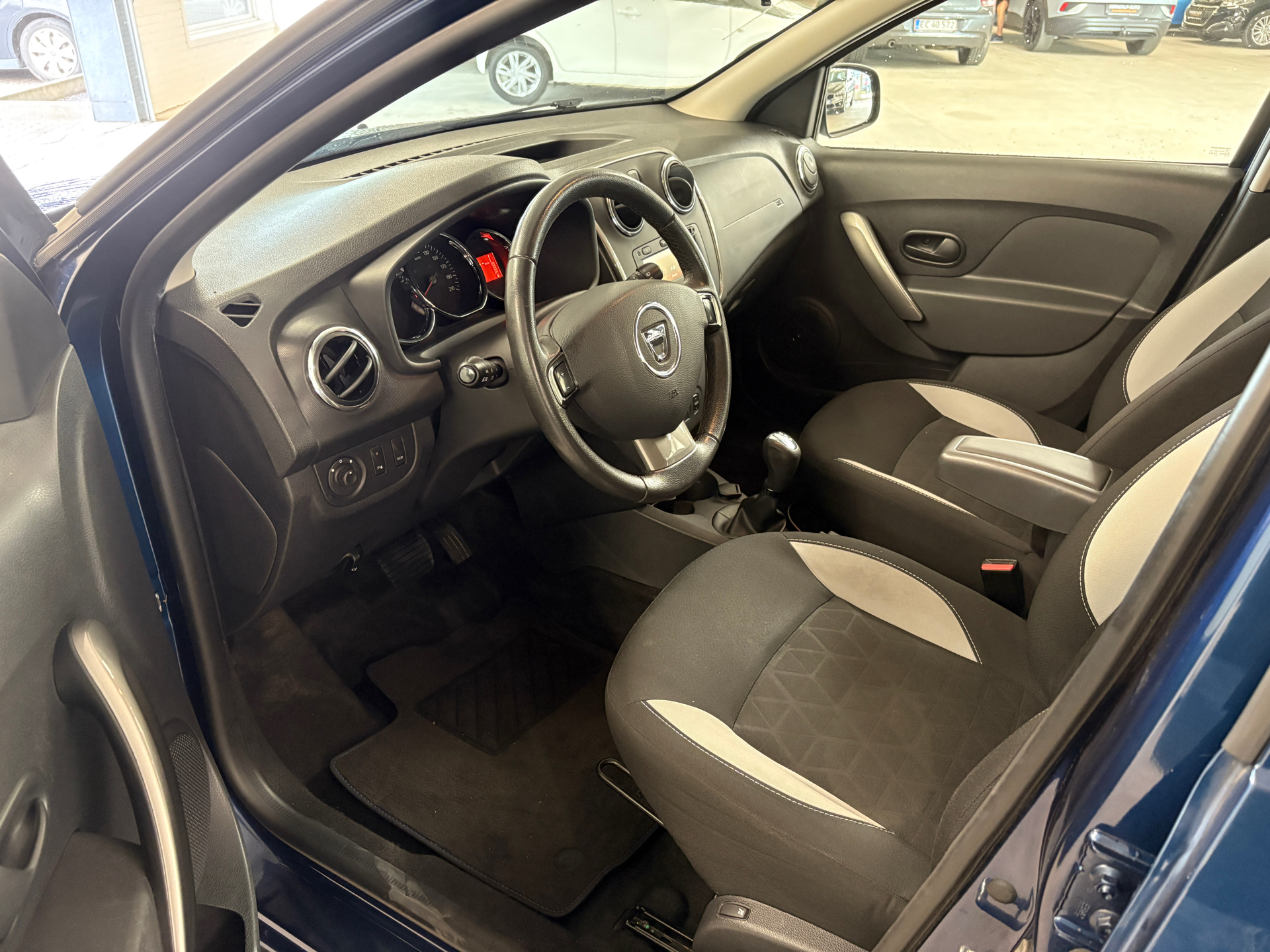 Billede af Dacia Sandero 0,9 Tce Stepway Start/Stop Easy-R 90HK 5d Aut.