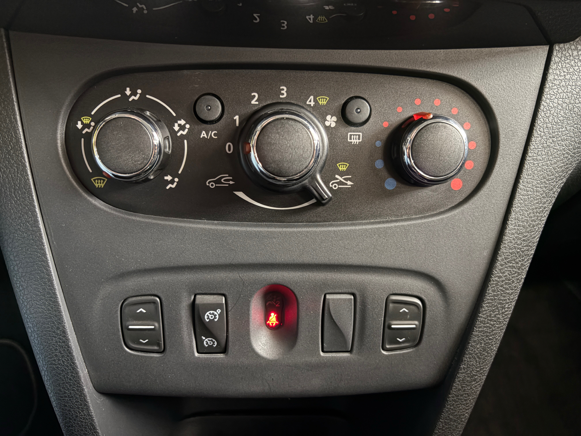 Billede af Dacia Sandero 0,9 Tce Stepway Start/Stop Easy-R 90HK 5d Aut.