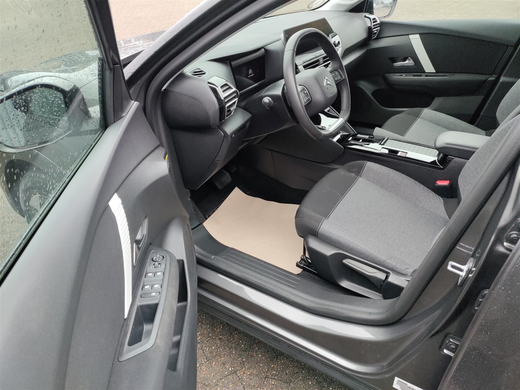 Billede af Citroën C4 1,2 PureTech Concorde EAT8 130HK 5d 8g Aut.