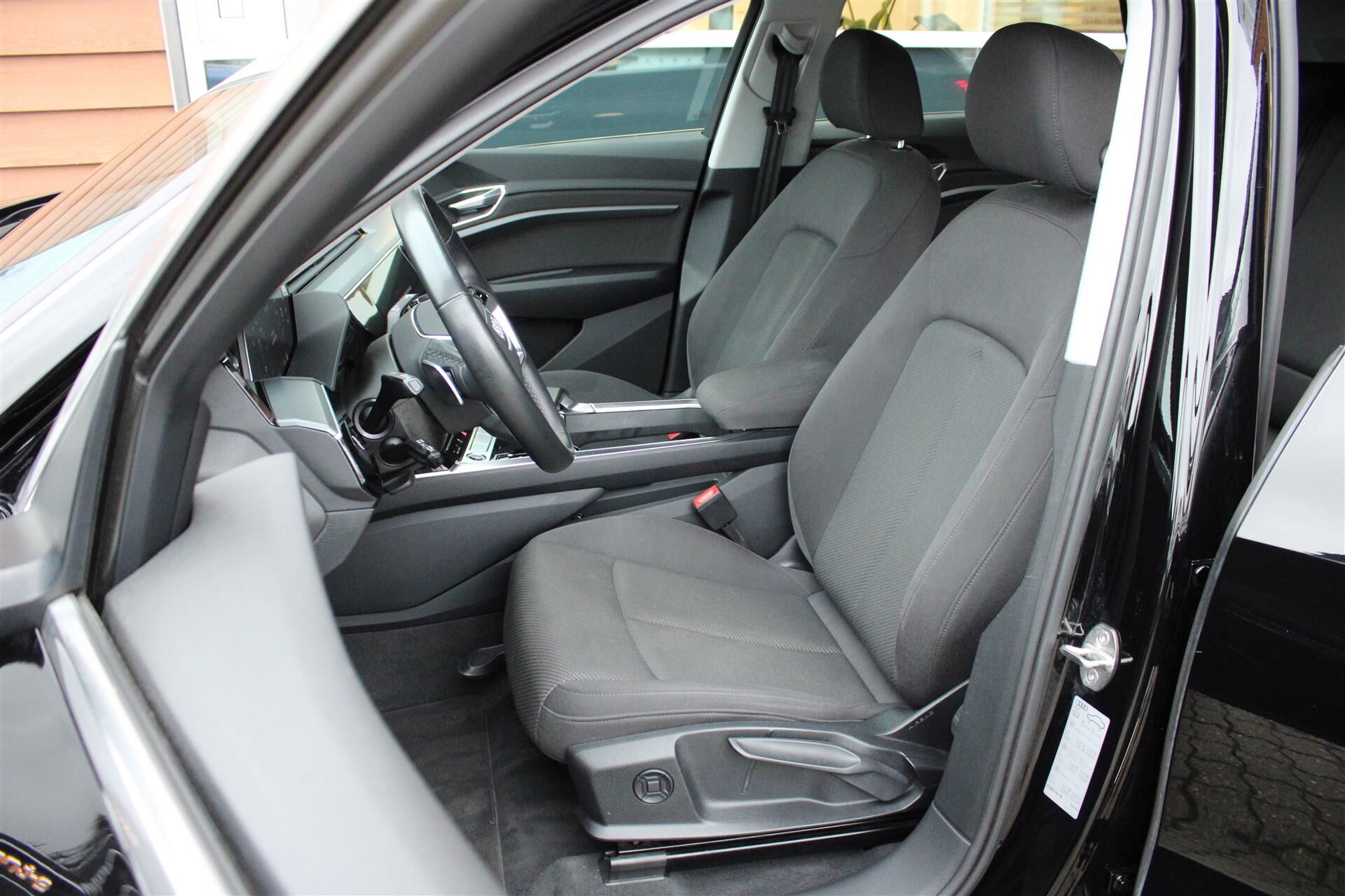 Billede af Audi E-tron 55 Prestige Quattro 408HK 5d Aut.