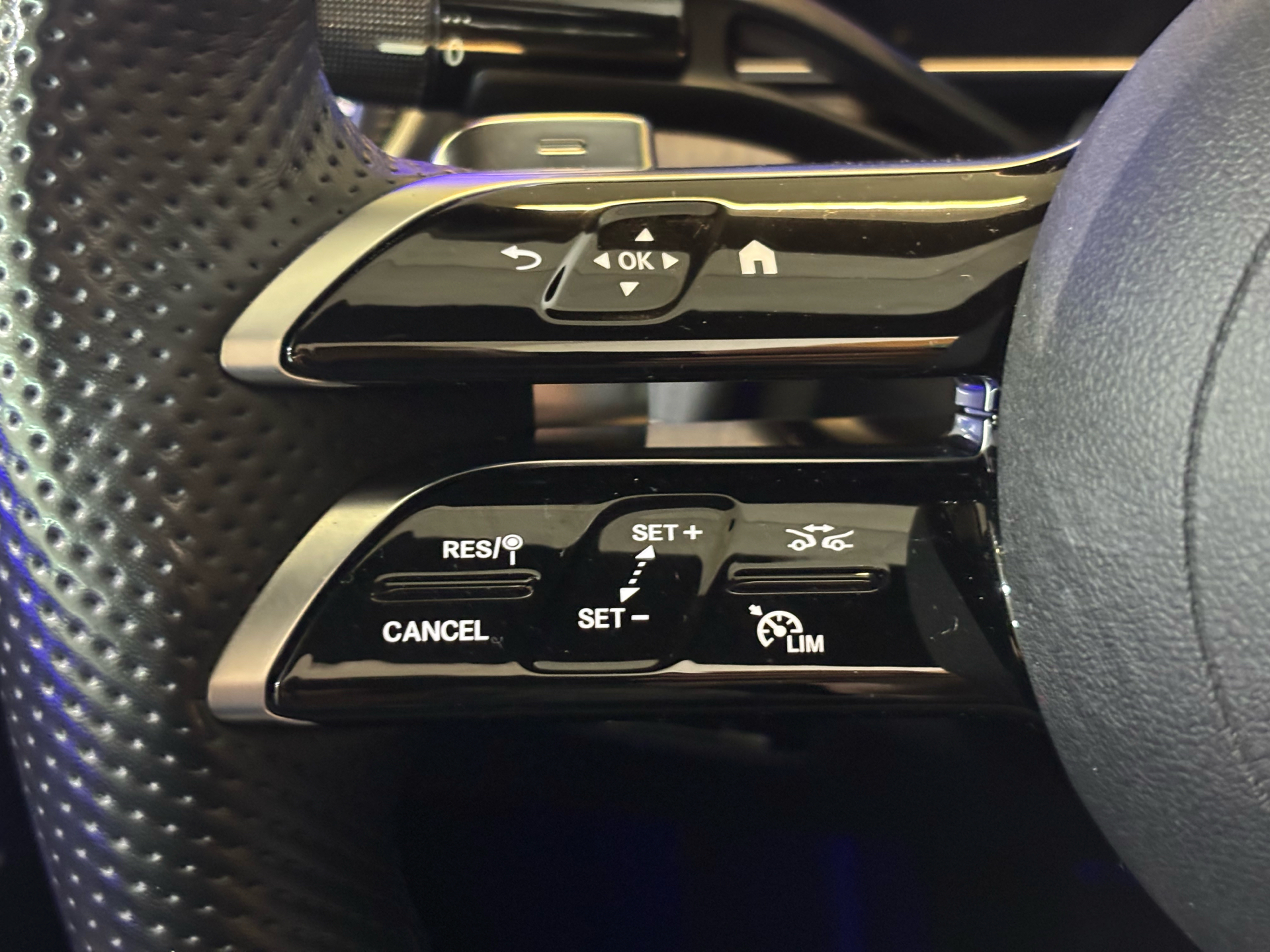 Billede af Mercedes-Benz EQE 350+ EL AMG Line 292HK Aut.