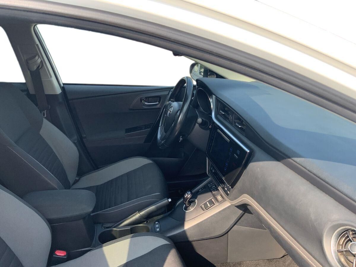 Billede af Toyota Auris Touring Sports 1,8 Hybrid H2 Comfort 136HK Stc Aut.