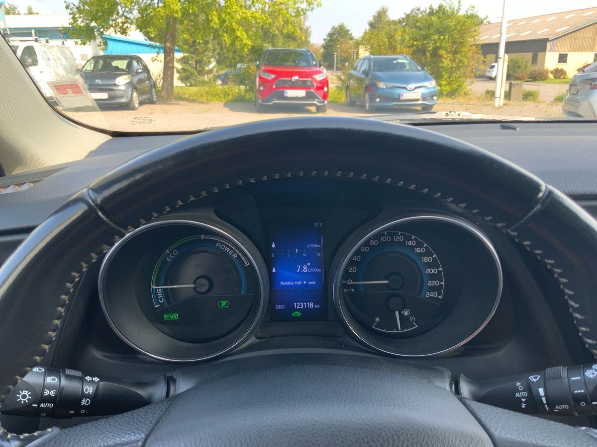 Billede af Toyota Auris Touring Sports 1,8 Hybrid H2 Comfort 136HK Stc Aut.
