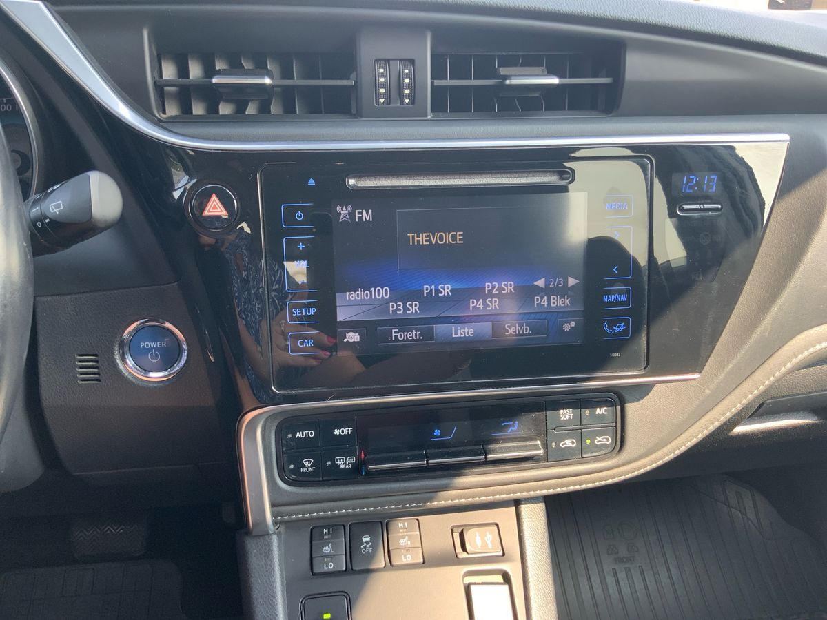 Billede af Toyota Auris Touring Sports 1,8 Hybrid H2 Comfort 136HK Stc Aut.