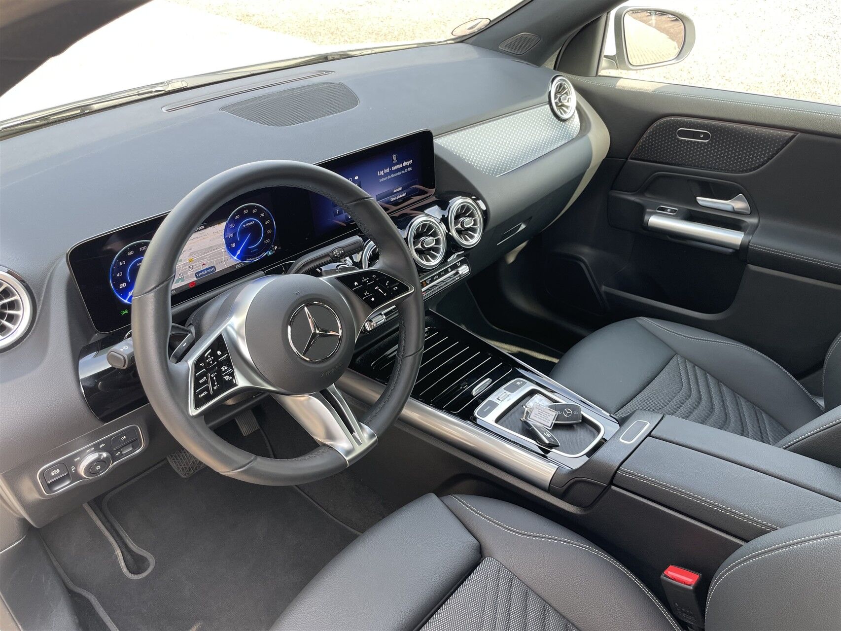 Billede af Mercedes-Benz EQA 300 EL Progressive 4Matic 228HK 5d Aut.