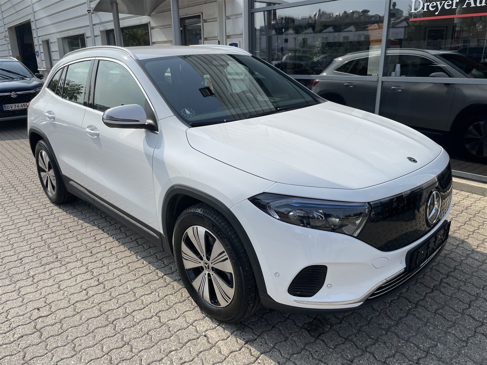 Billede af Mercedes-Benz EQA 300 EL Progressive 4Matic 228HK 5d Aut.