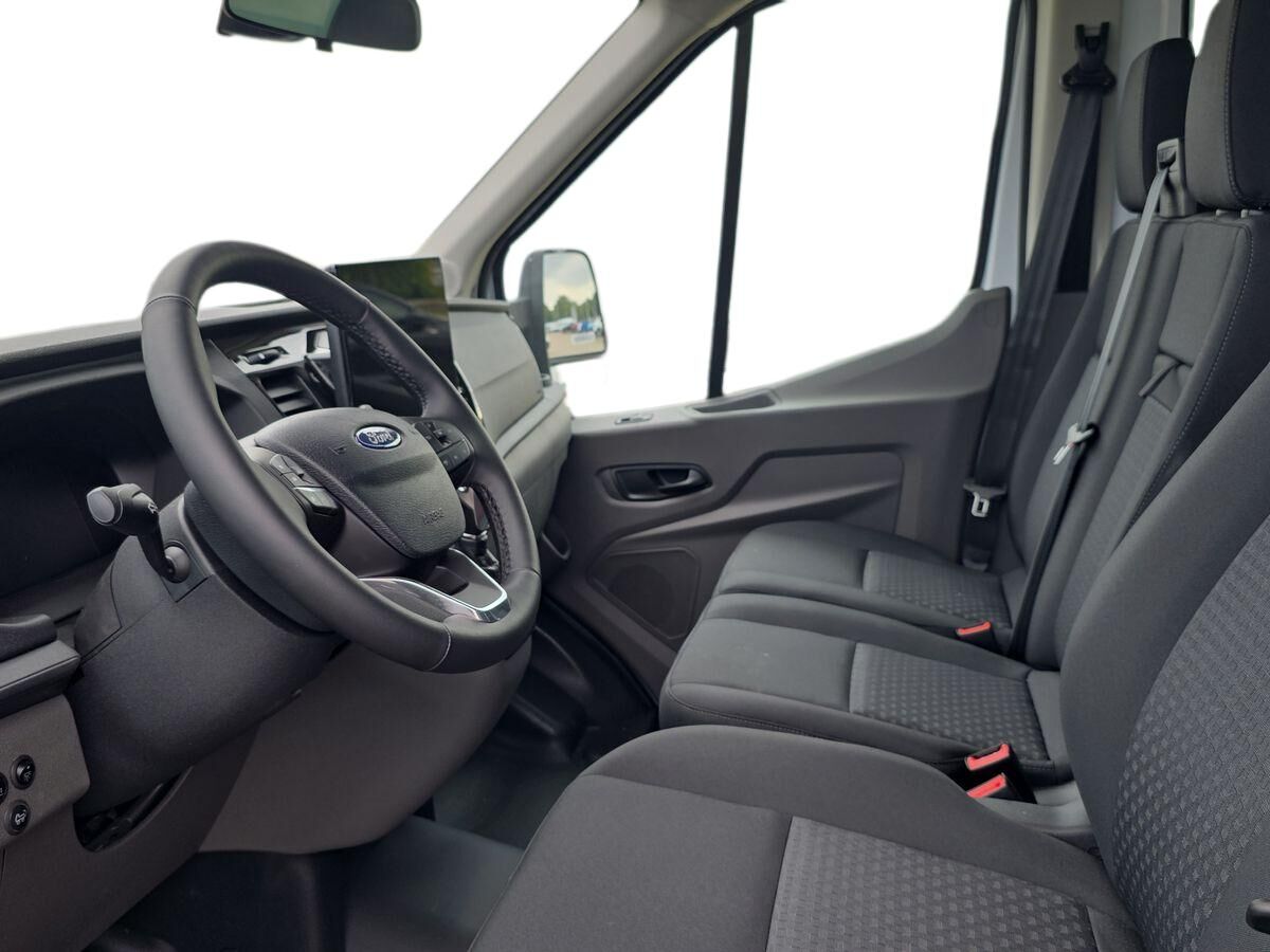 Billede af Ford Transit 350 L3H1 2,0 TDCI HDT Trend RWD 165HK Ladv./Chas. 10g Aut.