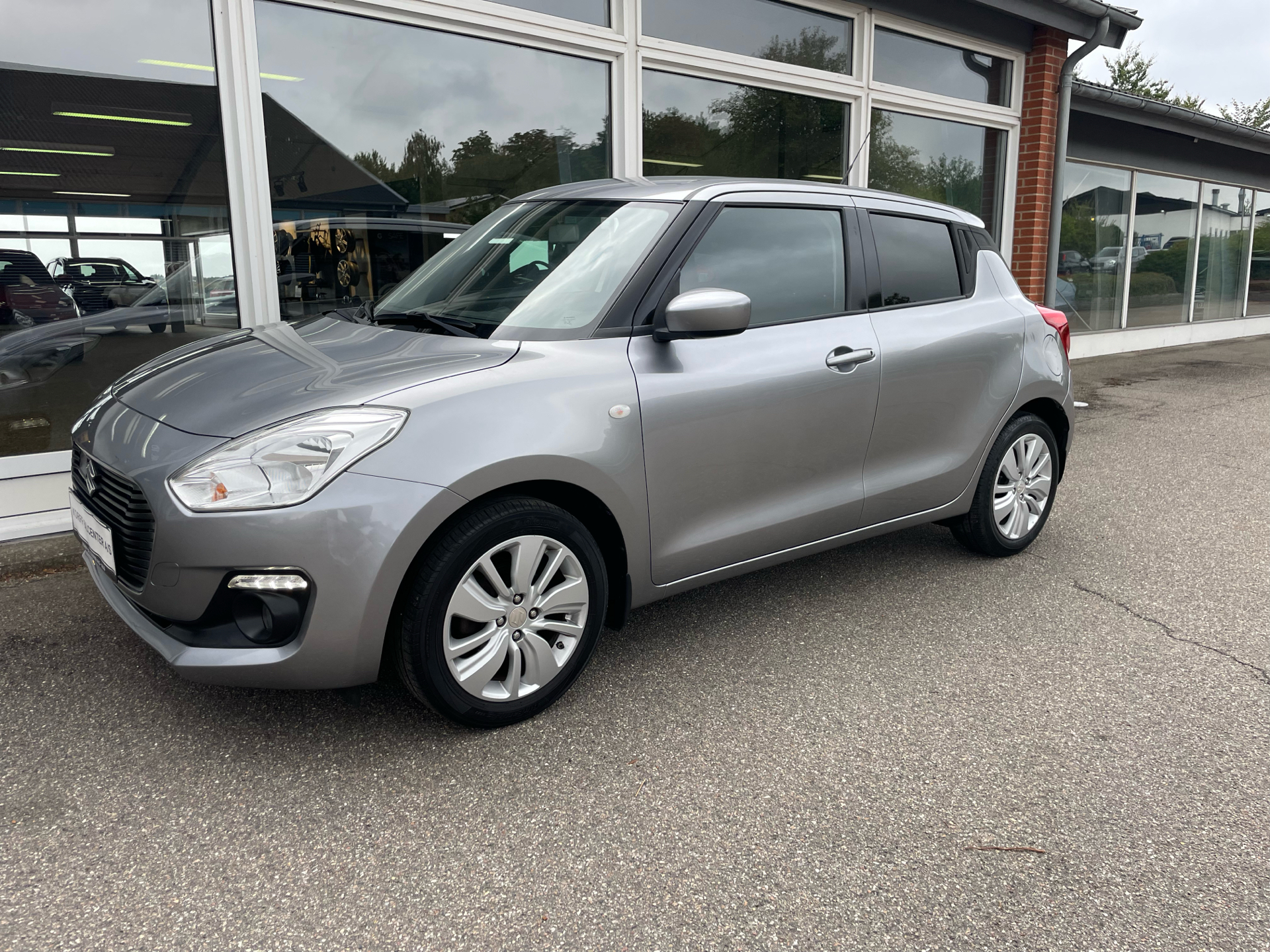 Billede af Suzuki Swift 1,2 Dualjet Action AEB CVT 90HK 5d Aut.