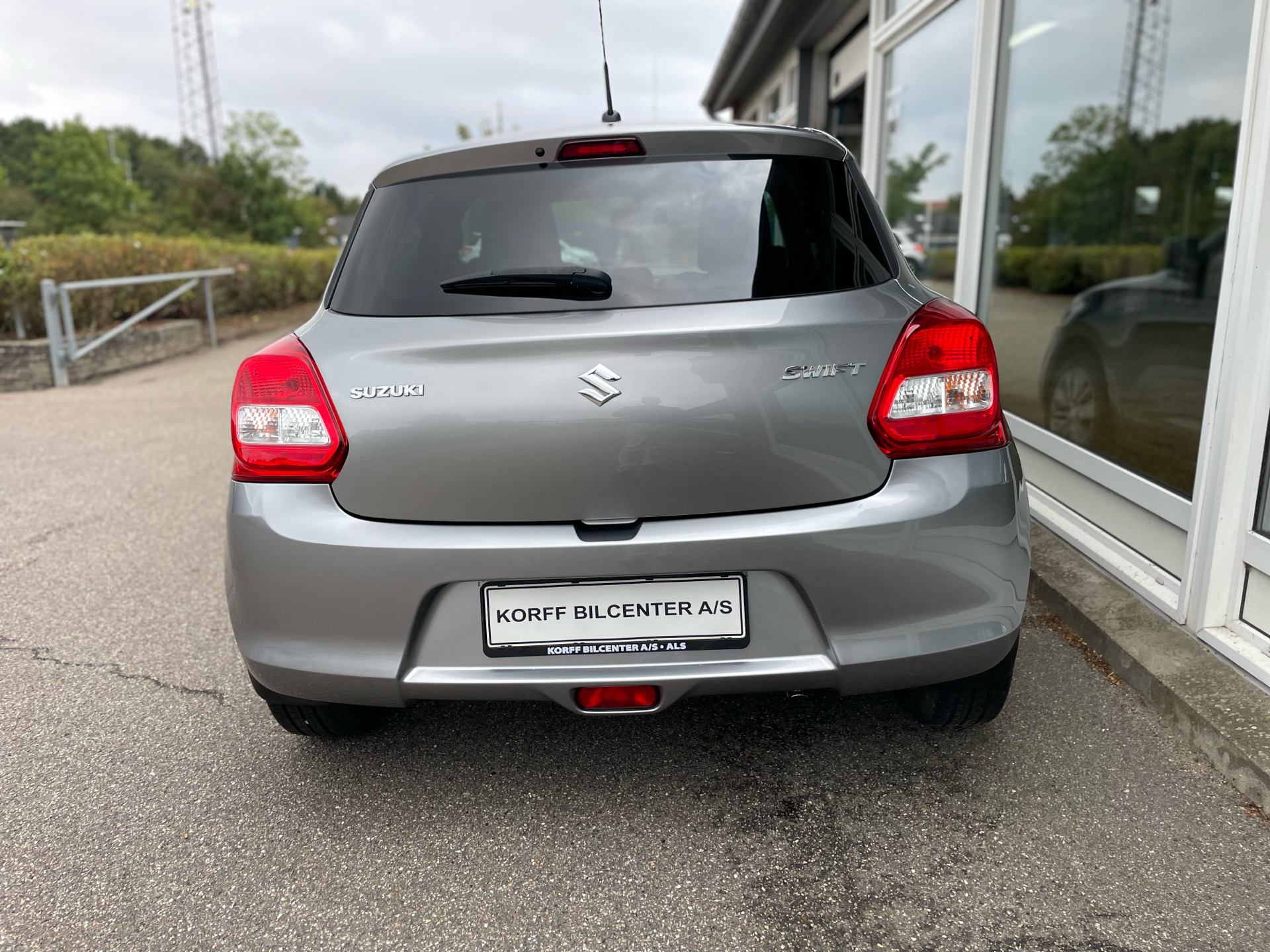 Billede af Suzuki Swift 1,2 Dualjet Action AEB CVT 90HK 5d Aut.