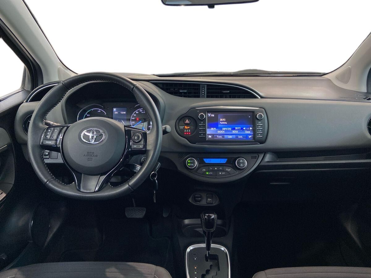 Billede af Toyota Yaris 1,5 Hybrid H2 E-CVT 100HK 5d Trinl. Gear