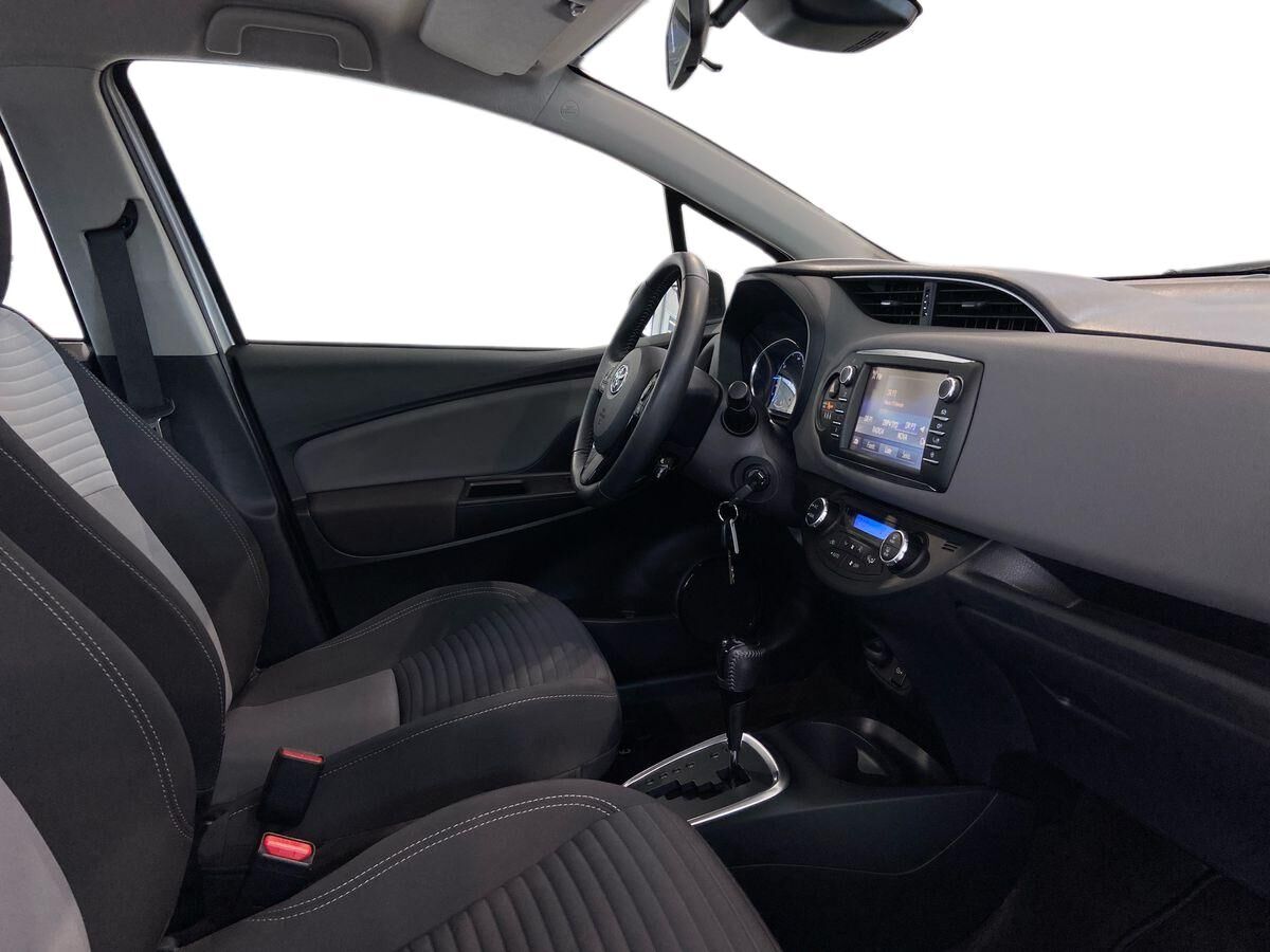 Billede af Toyota Yaris 1,5 Hybrid H2 E-CVT 100HK 5d Trinl. Gear