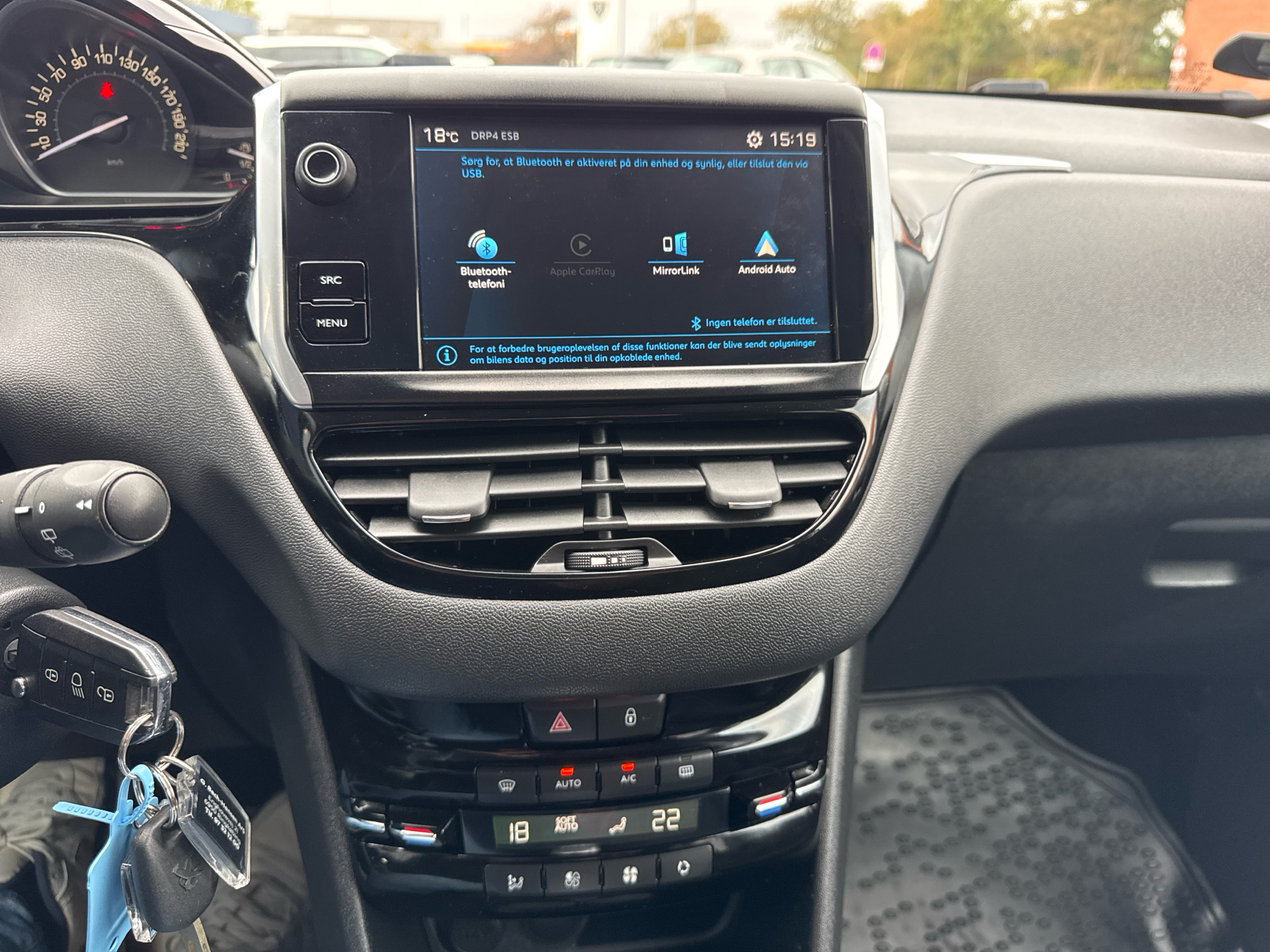 Billede af Peugeot 208 1,5 BlueHDi Signature+ 100HK 5d