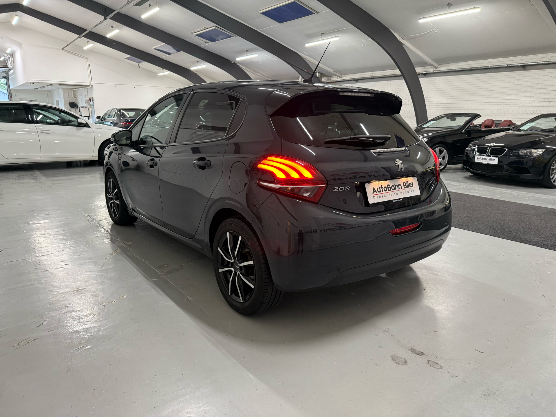 Billede af Peugeot 208 1,5 BlueHDi Signature Sky 100HK 5d