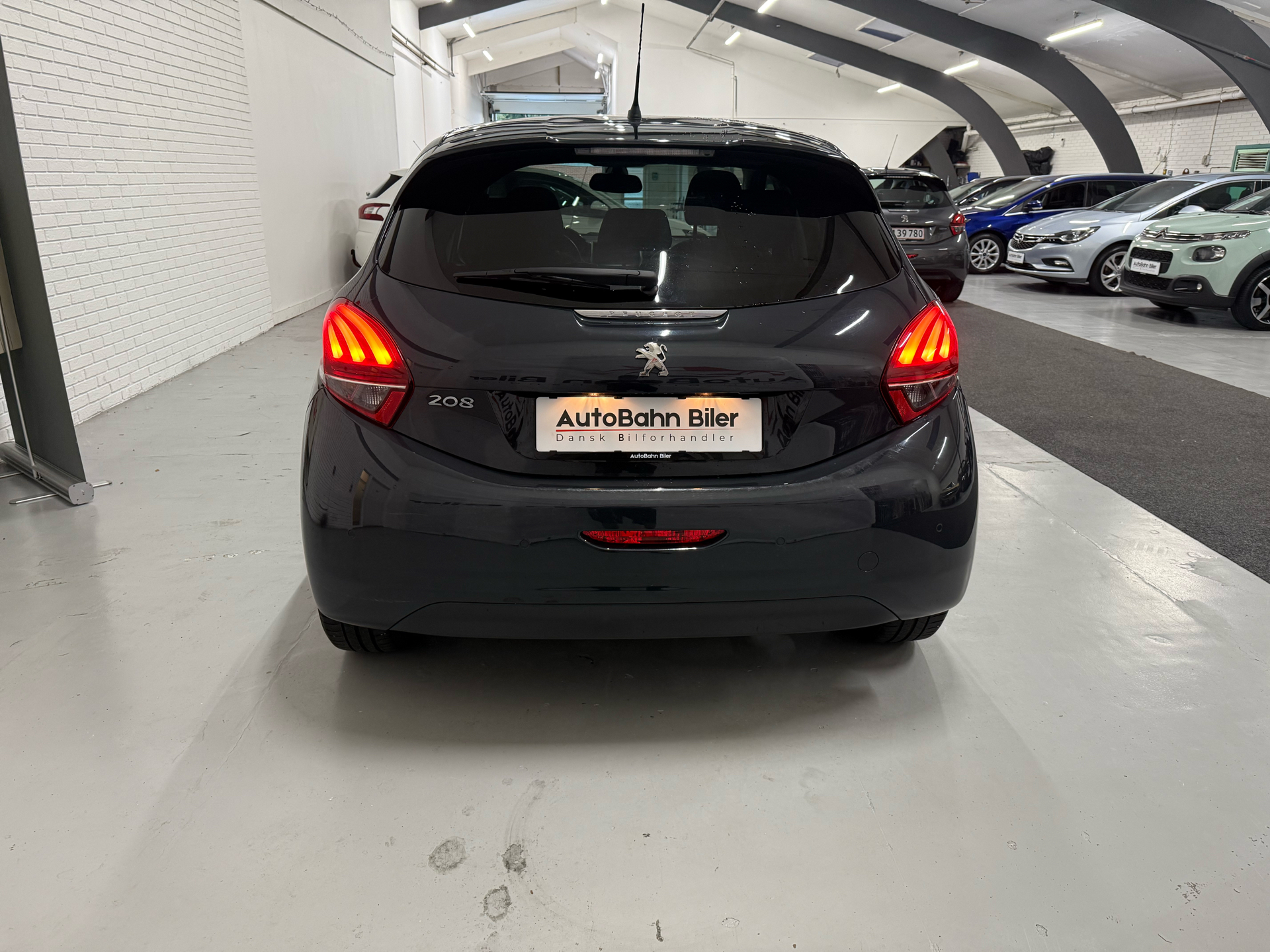 Billede af Peugeot 208 1,5 BlueHDi Signature Sky 100HK 5d