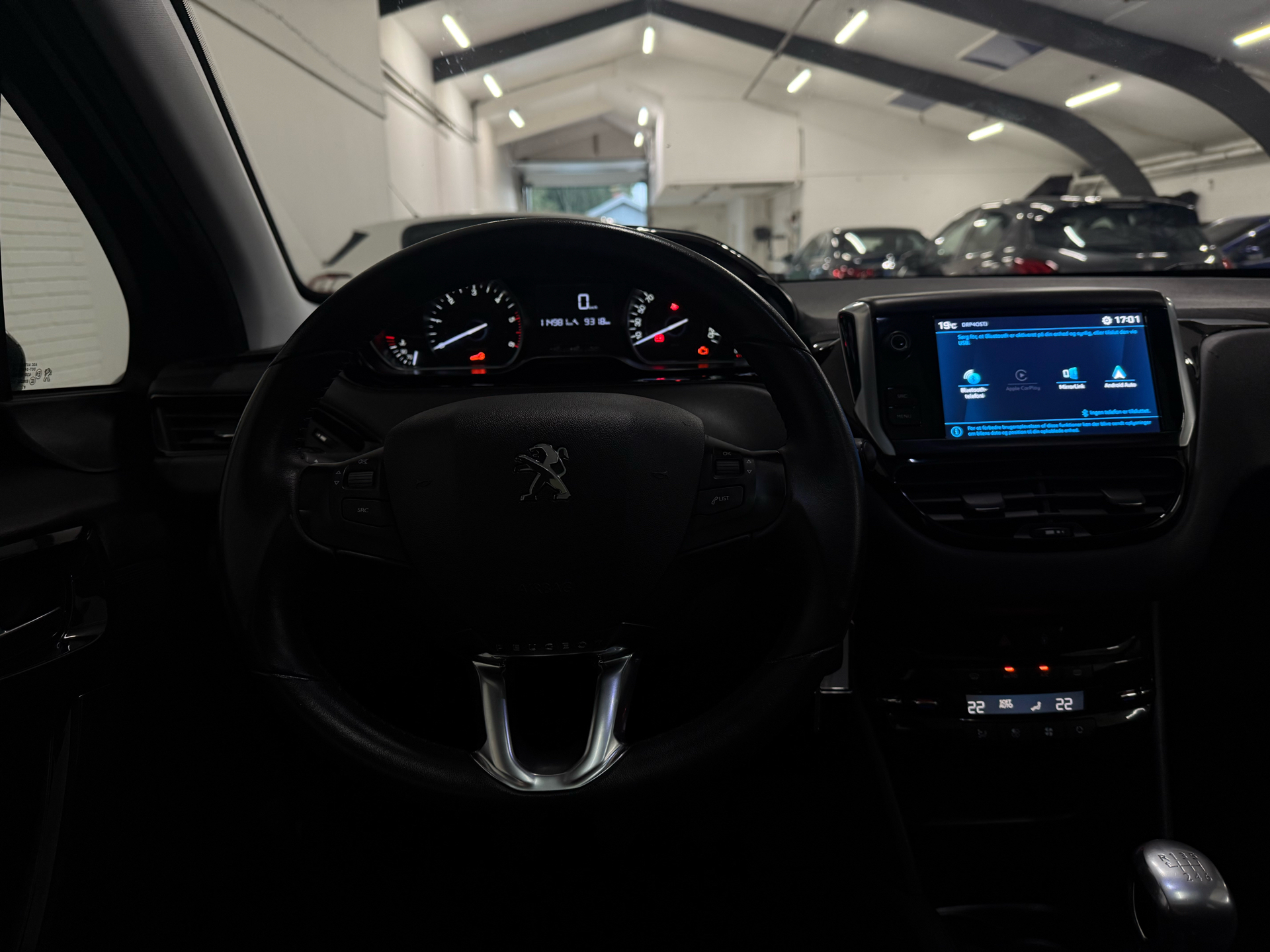 Billede af Peugeot 208 1,5 BlueHDi Signature Sky 100HK 5d