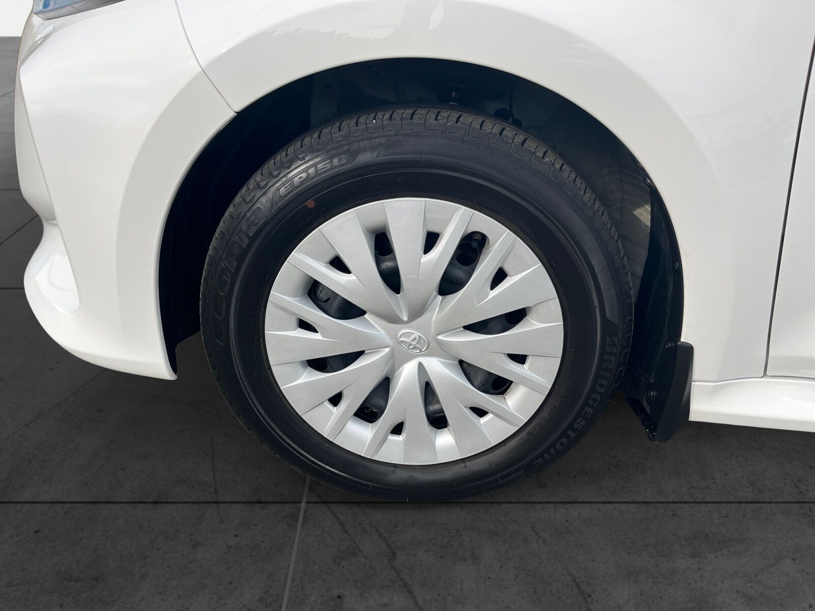 Billede af Toyota Yaris 1,5 Hybrid Essential 116HK 5d Trinl. Gear