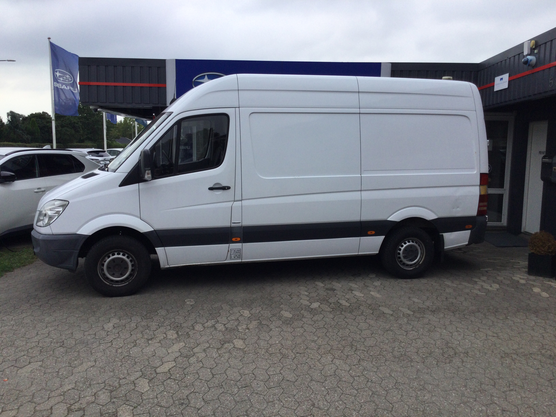Billede af Mercedes-Benz Sprinter 313 2,1 CDI R2 129HK Van 6g