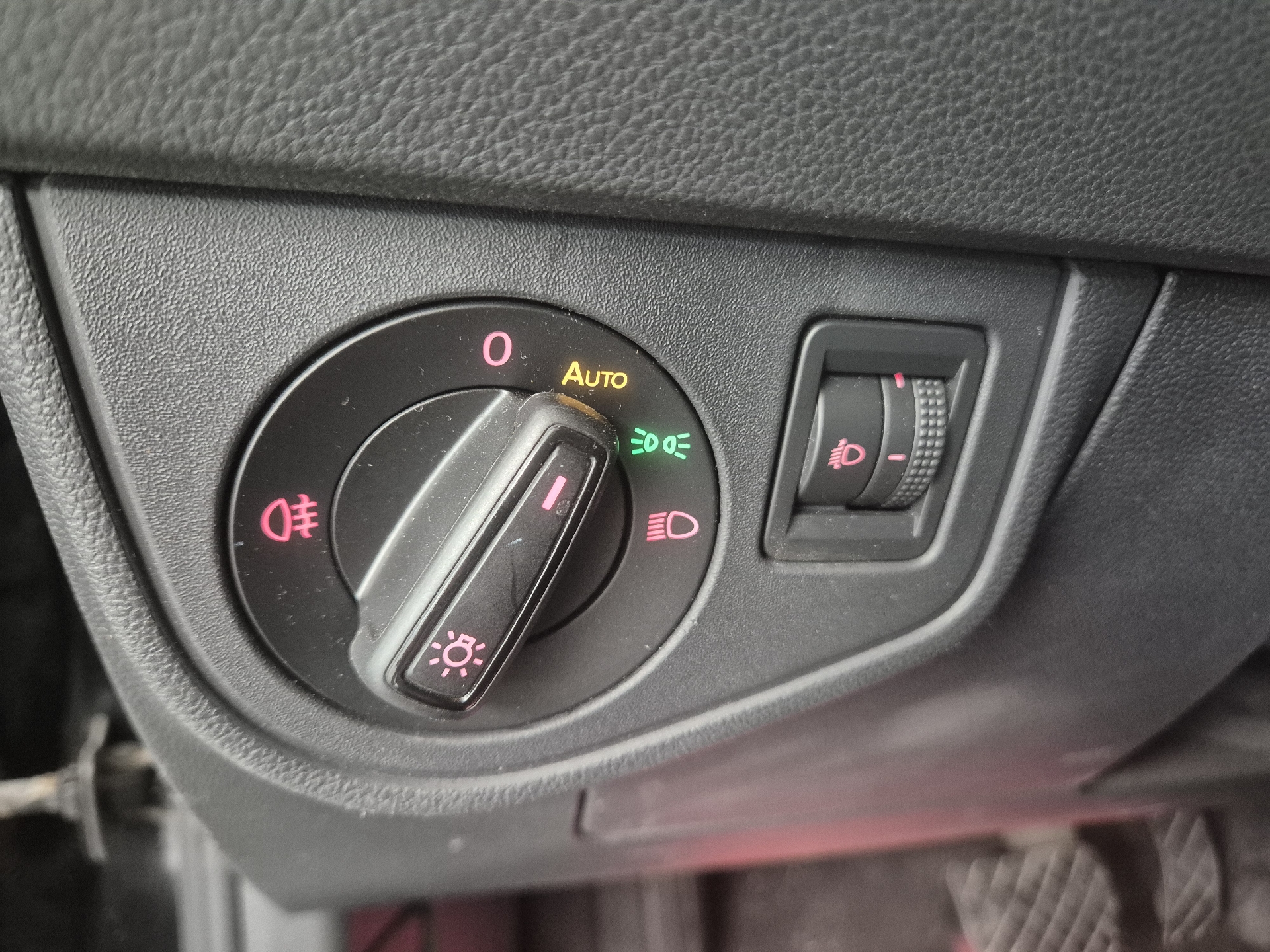 Billede af VW Polo 1,0 TSI Comfortline Connect DSG 95HK 5d 7g Aut.