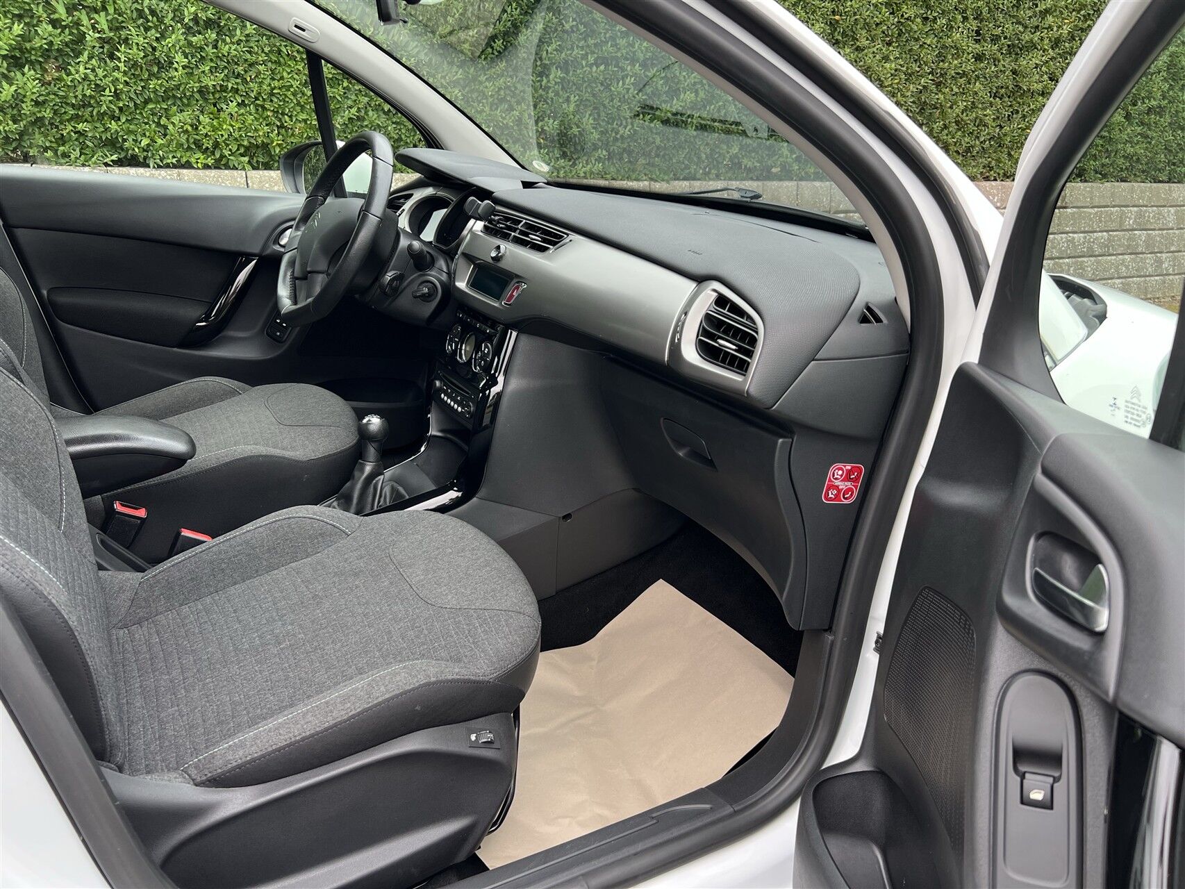 Billede af Citroën C3 1,6 Blue HDi Feel Complet start/stop 100HK 5d